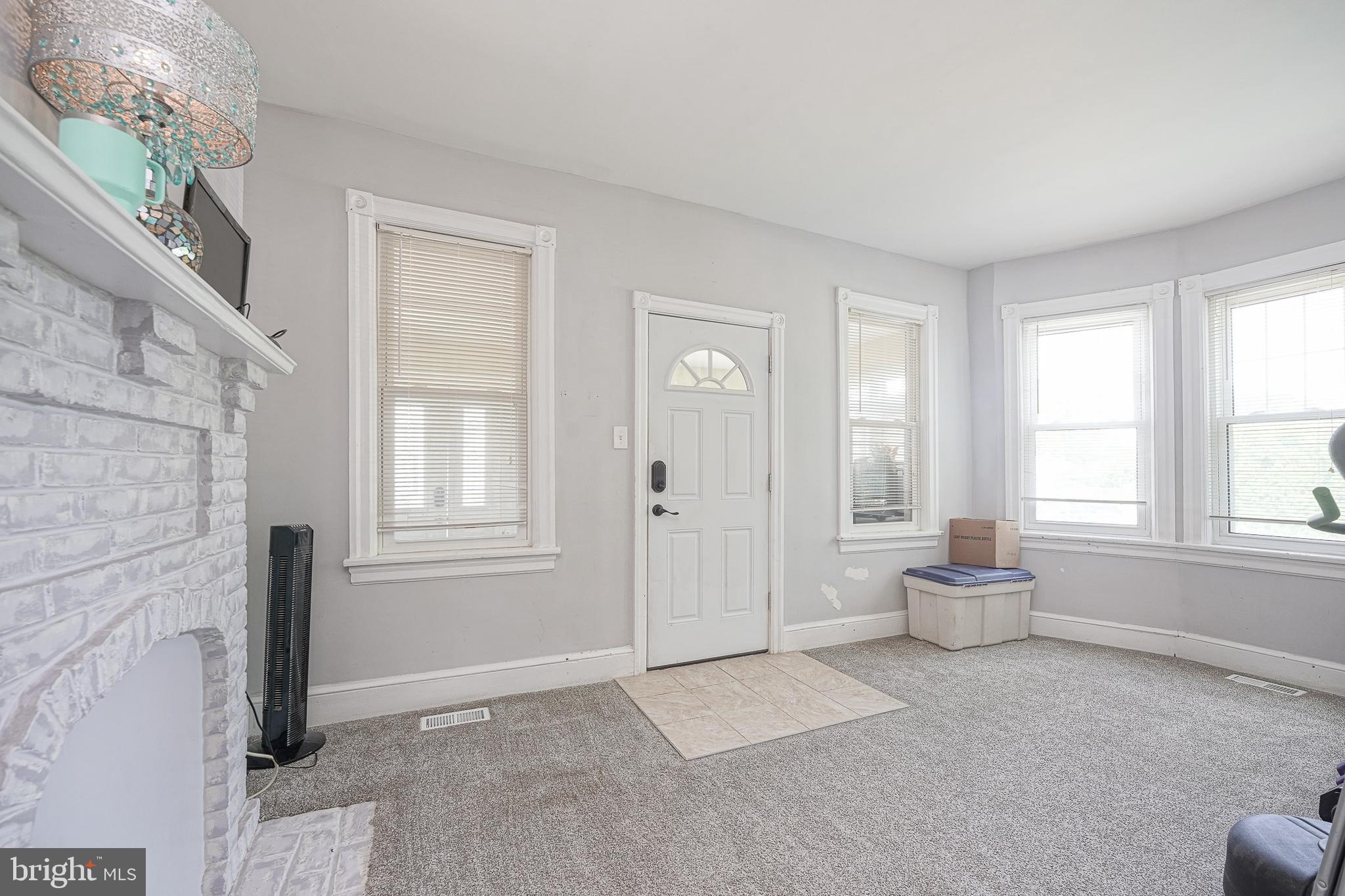 15 S WALNUT AVENUE