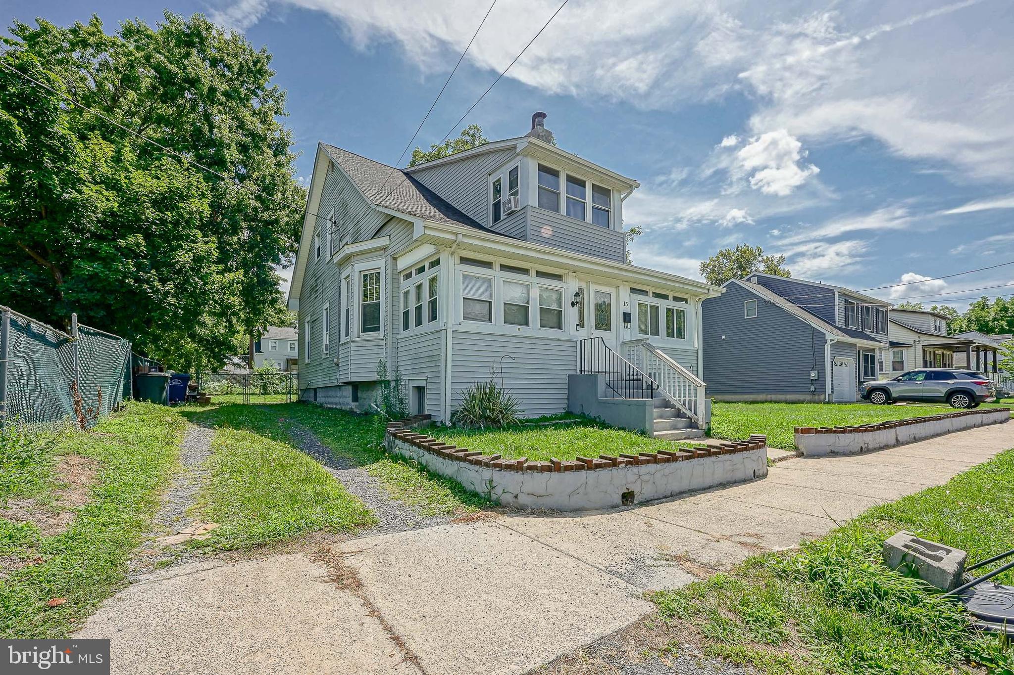 15 S WALNUT AVENUE
