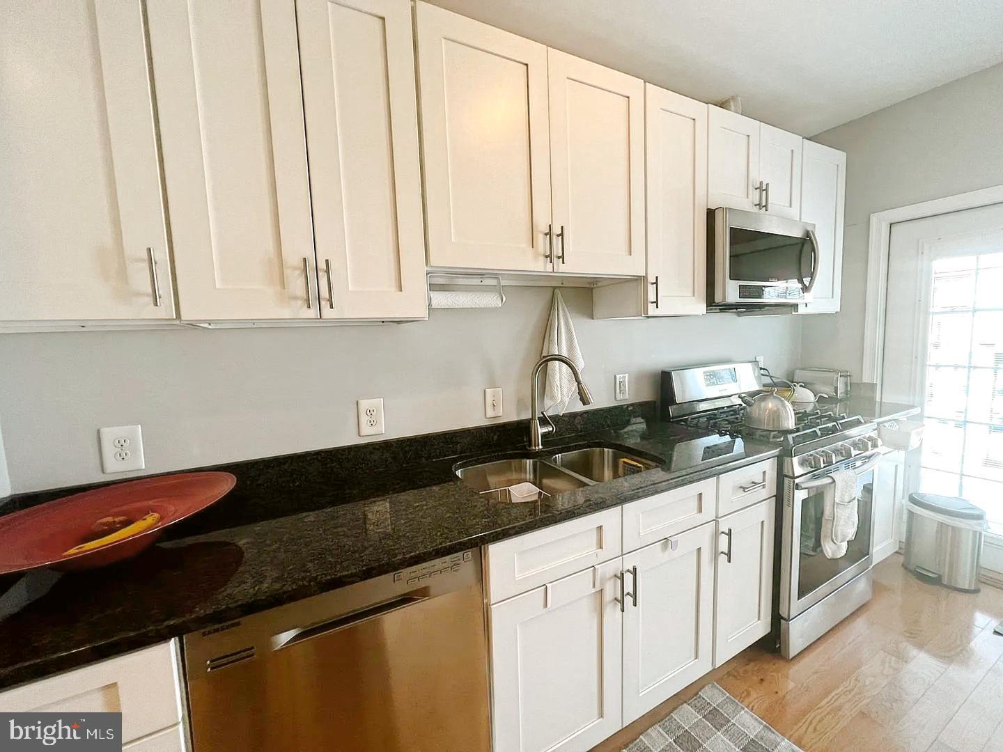 445 MANOR PLACE NW 3