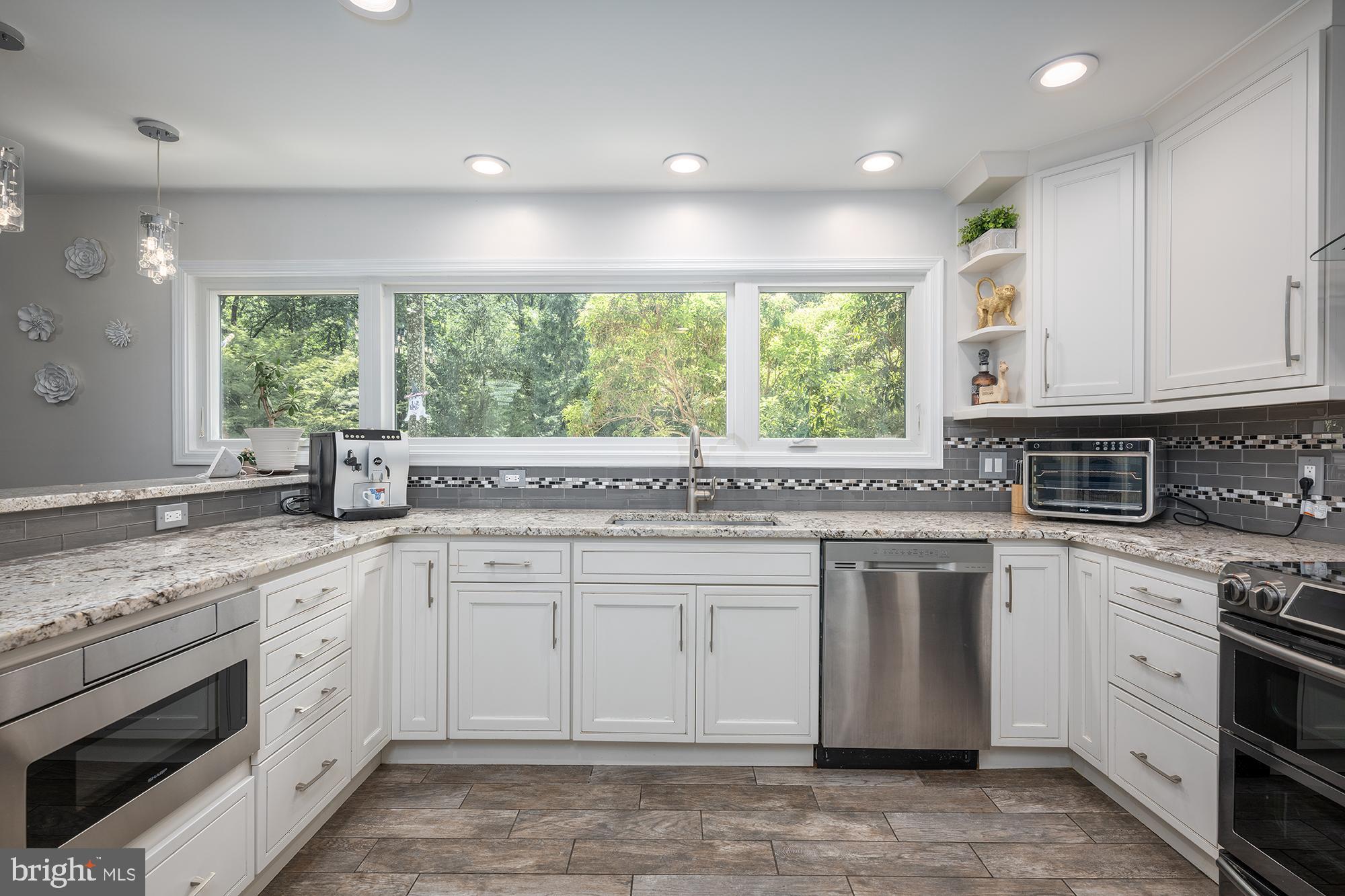 CAVES PARK - Residential