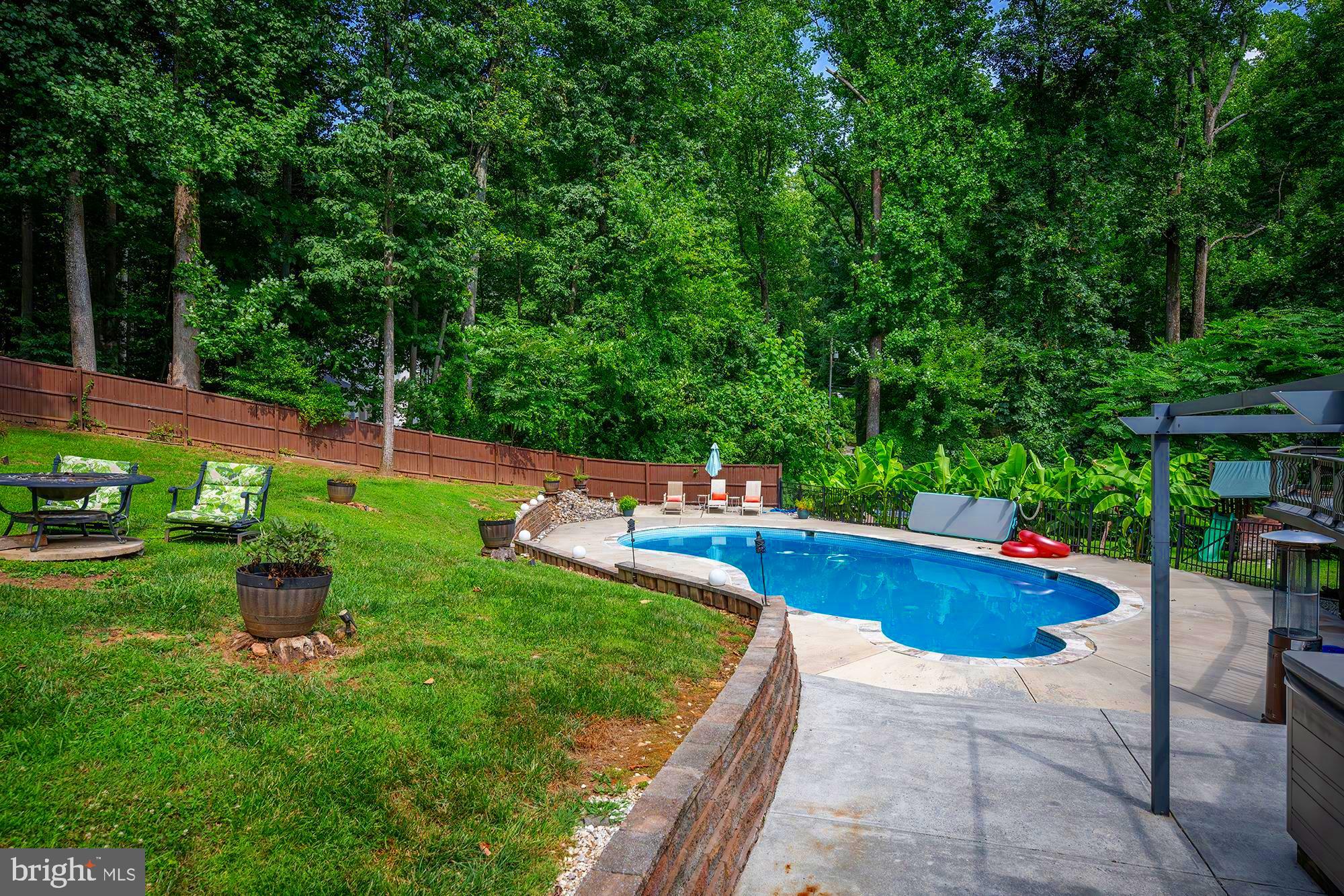 CAVES PARK - Residential