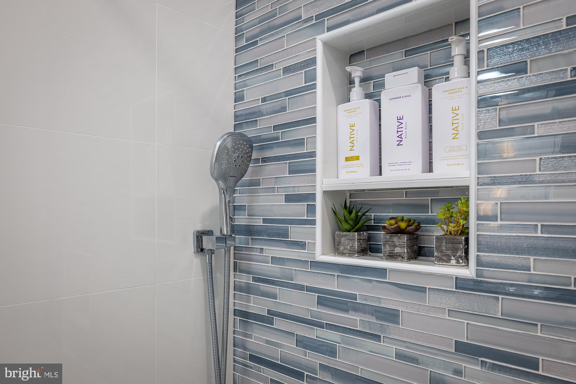 CAVES PARK - Residential