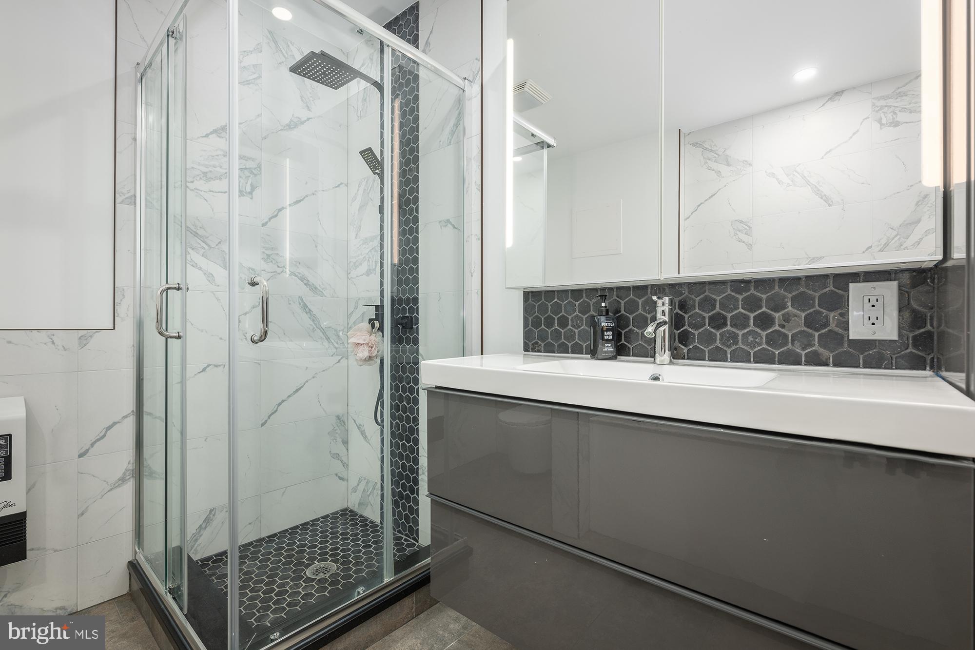 CAVES PARK - Residential