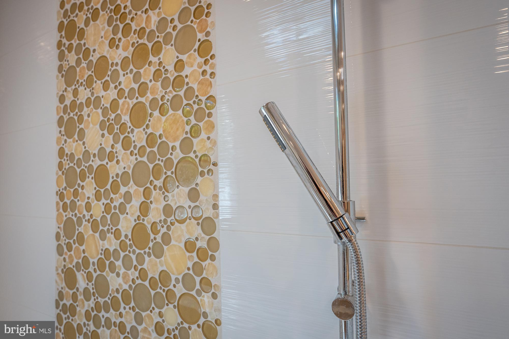 CAVES PARK - Residential