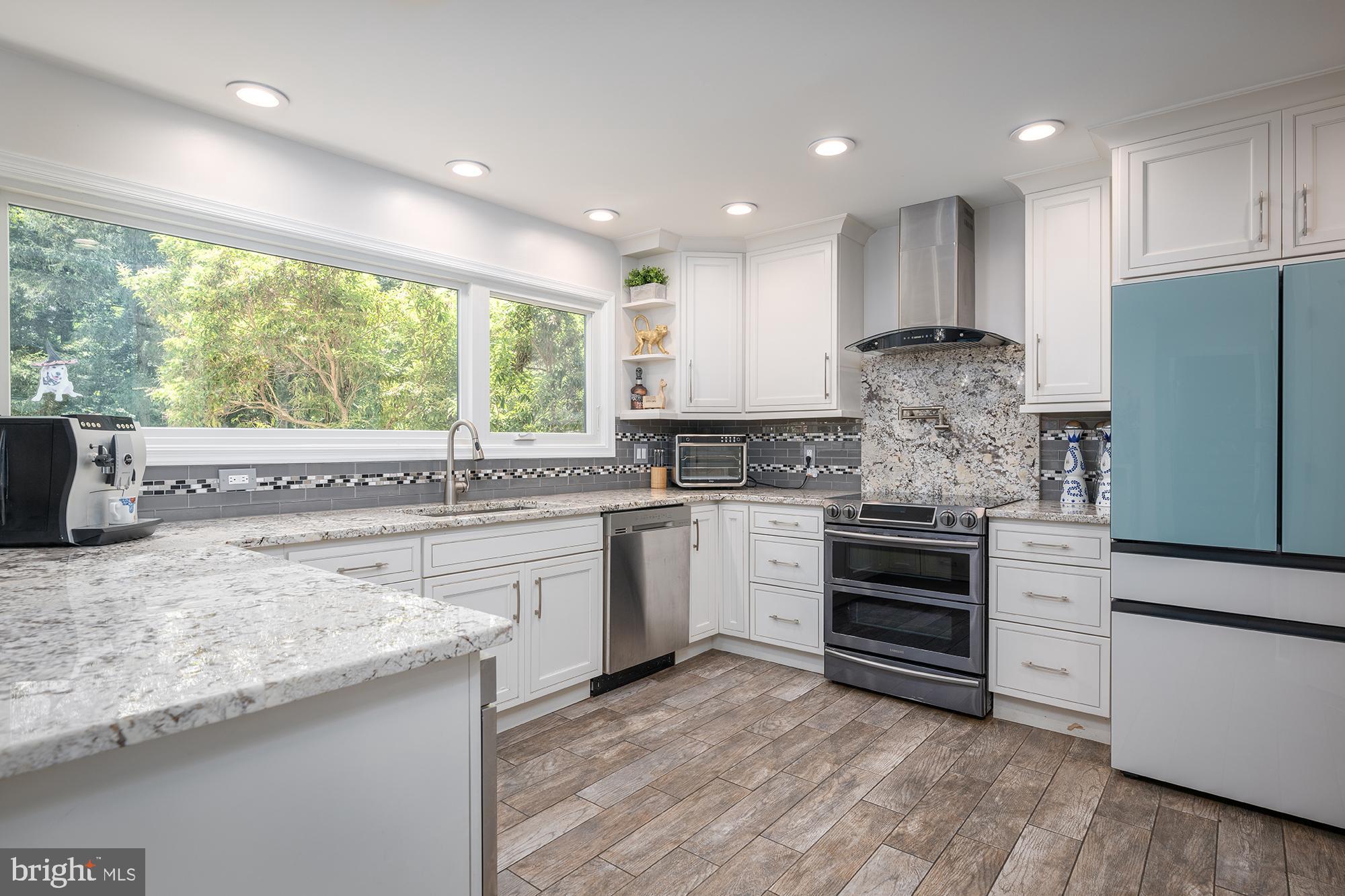 CAVES PARK - Residential