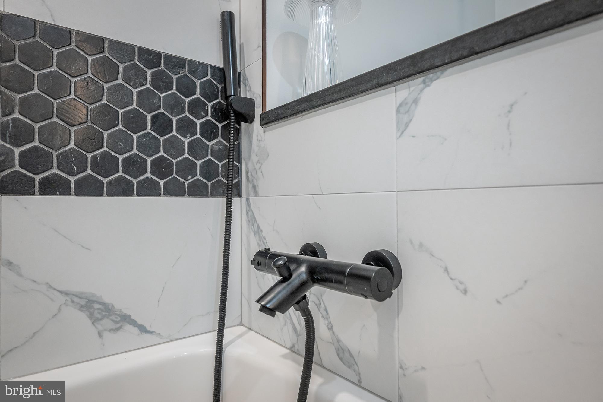 CAVES PARK - Residential