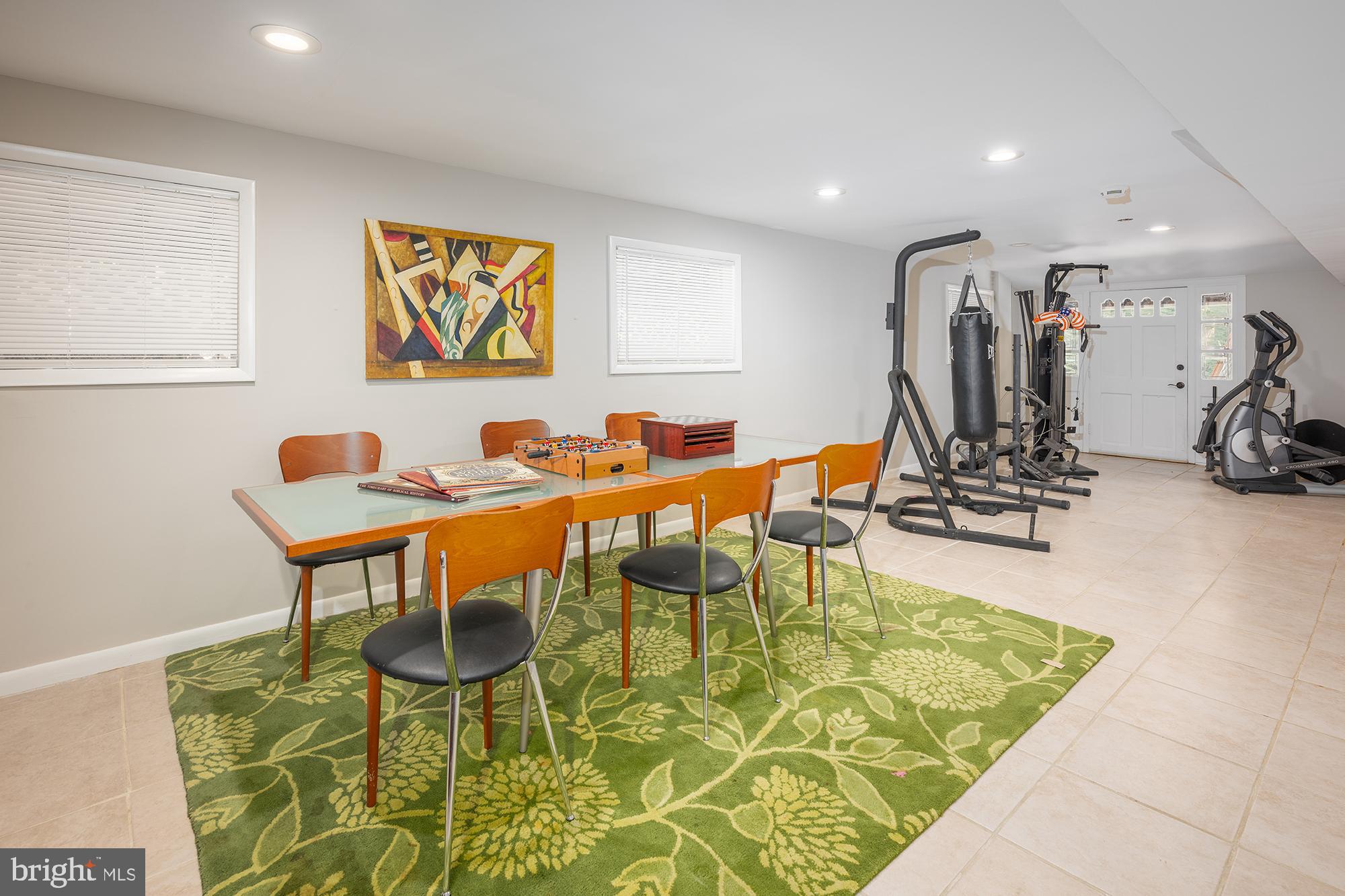 CAVES PARK - Residential