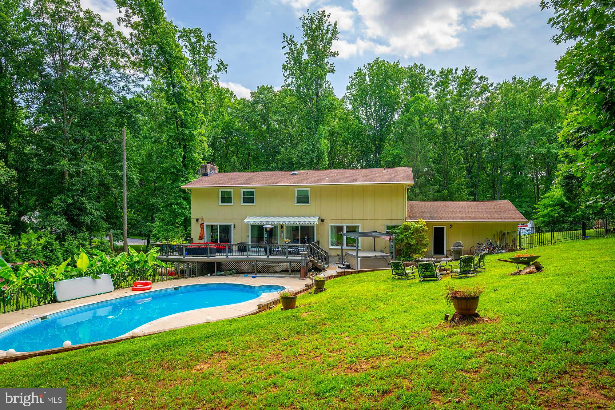 CAVES PARK - Residential