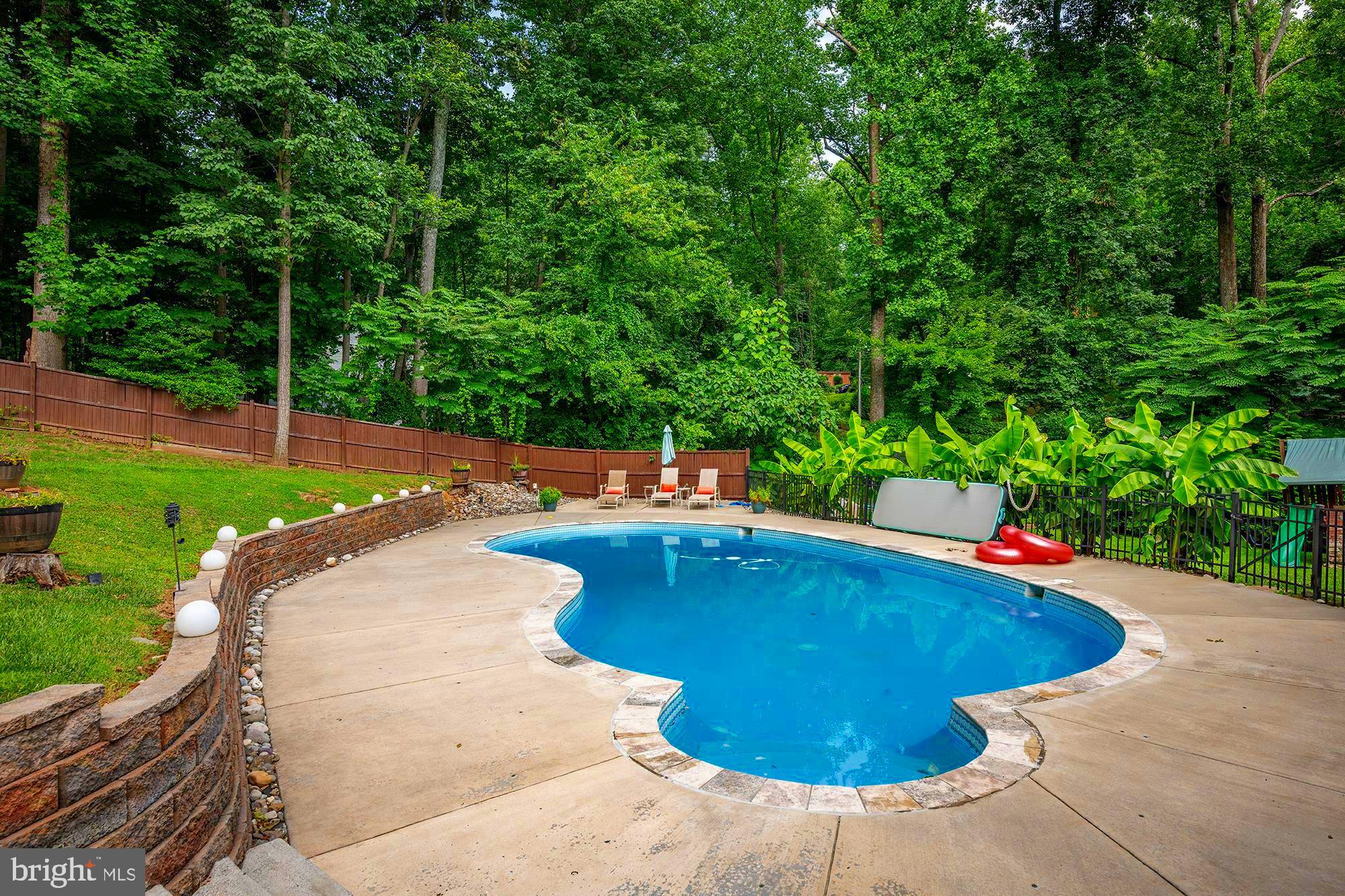 CAVES PARK - Residential