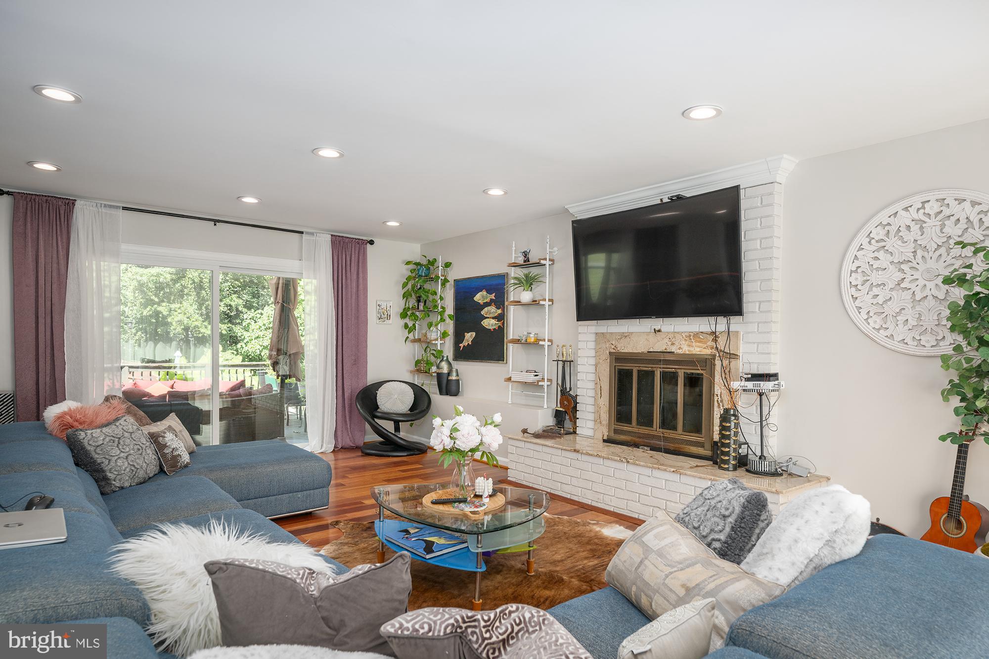 CAVES PARK - Residential