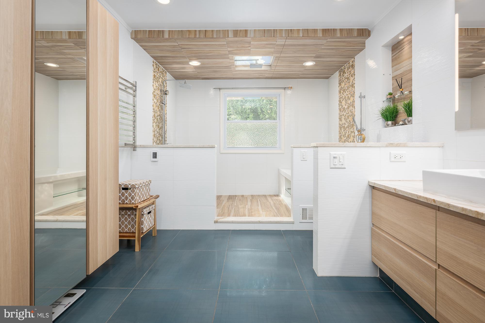 CAVES PARK - Residential