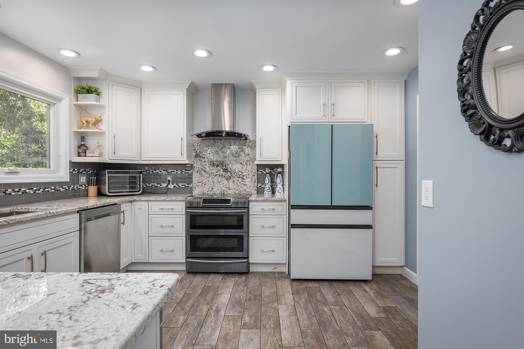 CAVES PARK - Residential