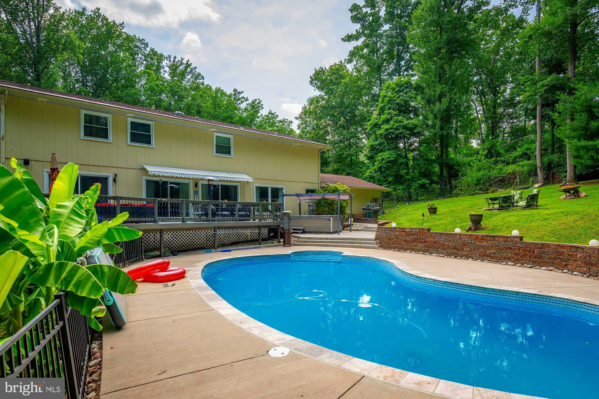 CAVES PARK - Residential