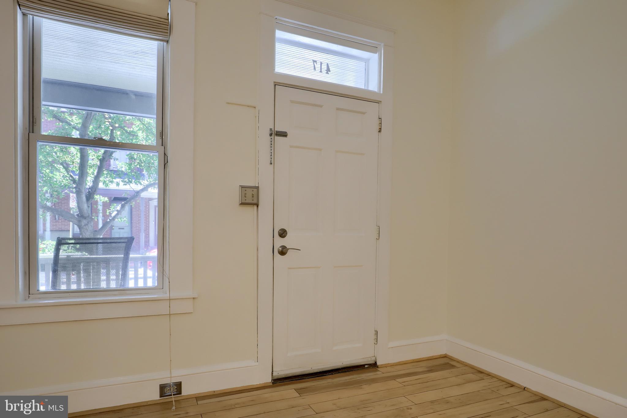 CHESTNUT HILL - Residential