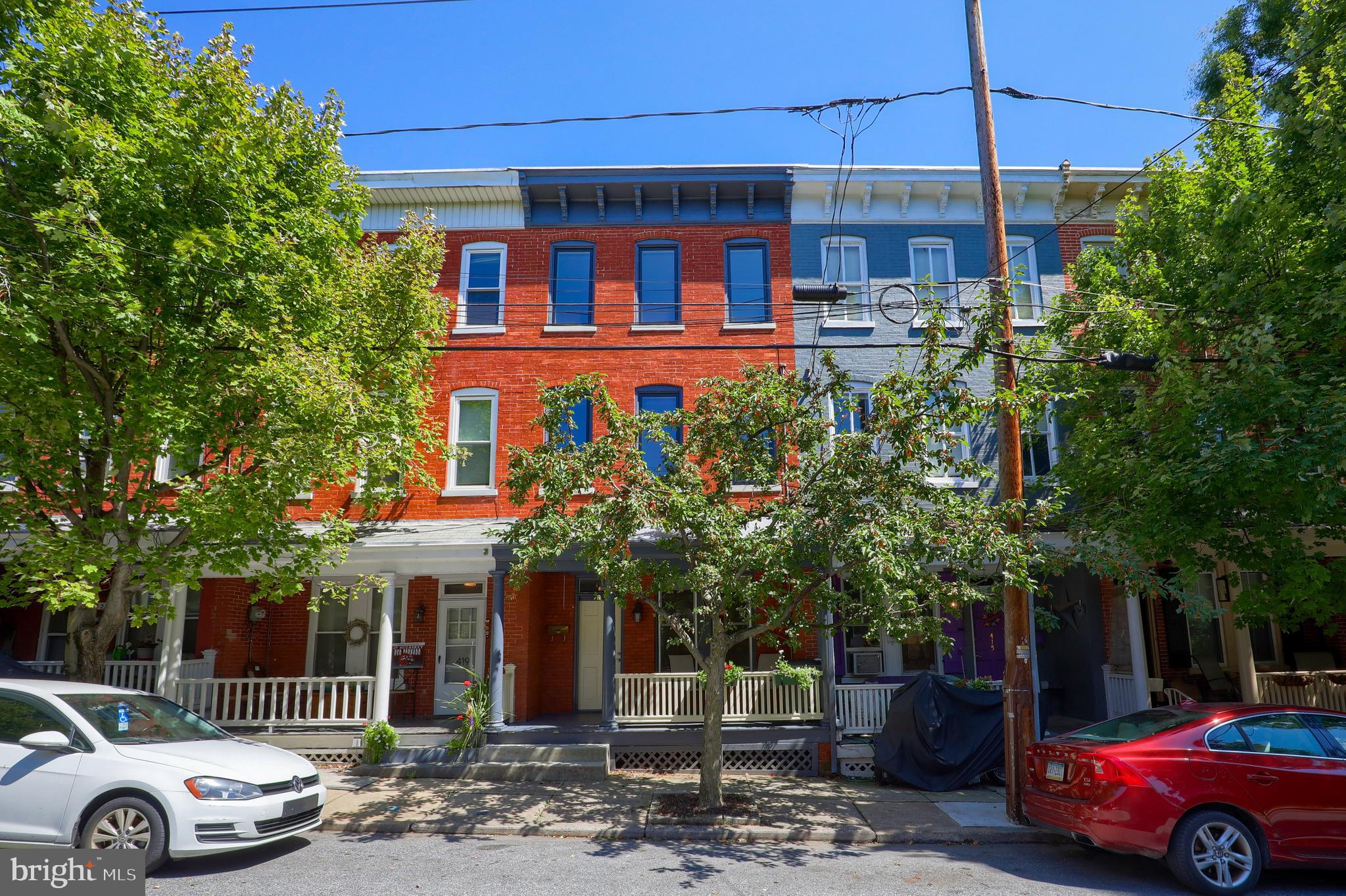 CHESTNUT HILL - Residential