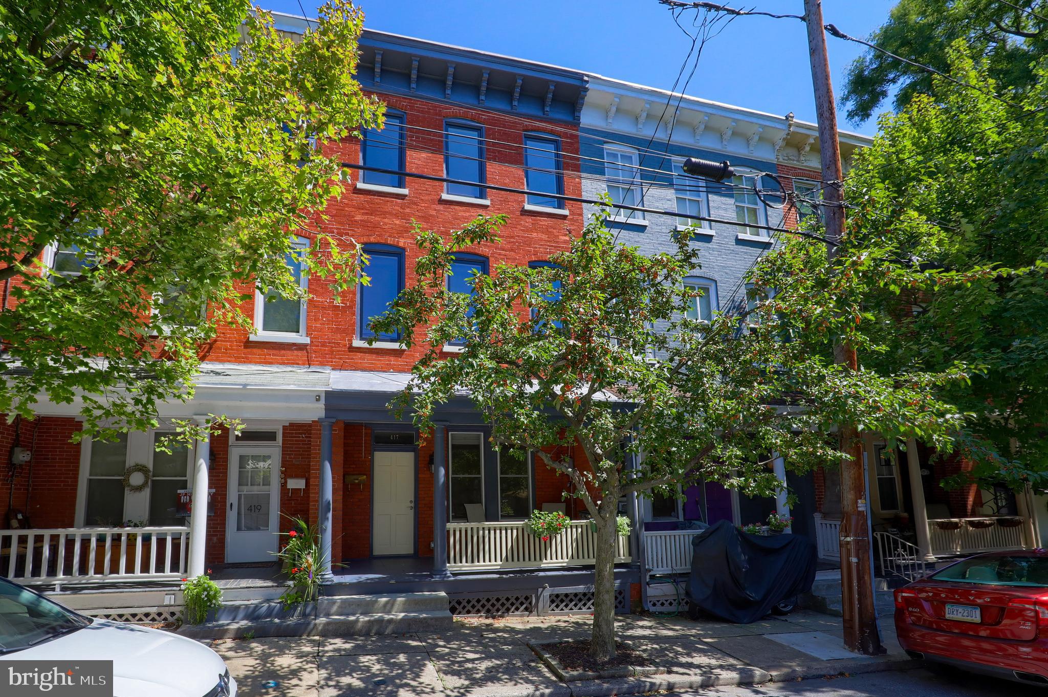 CHESTNUT HILL - Residential