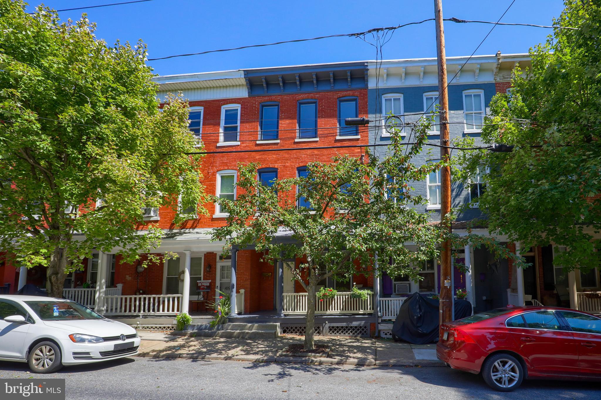 CHESTNUT HILL - Residential