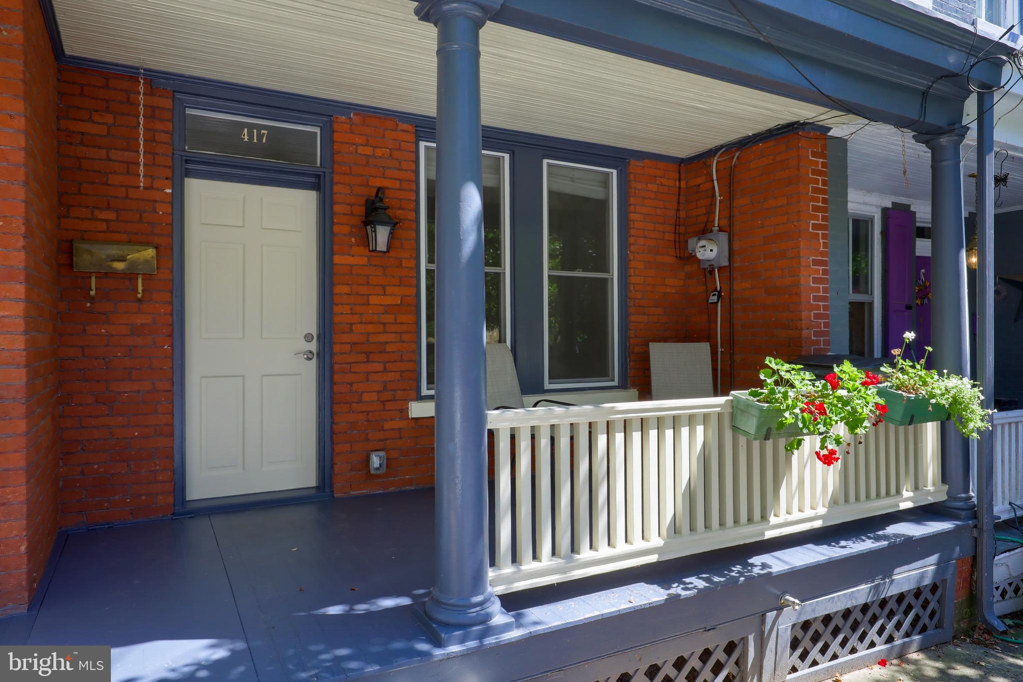 CHESTNUT HILL - Residential