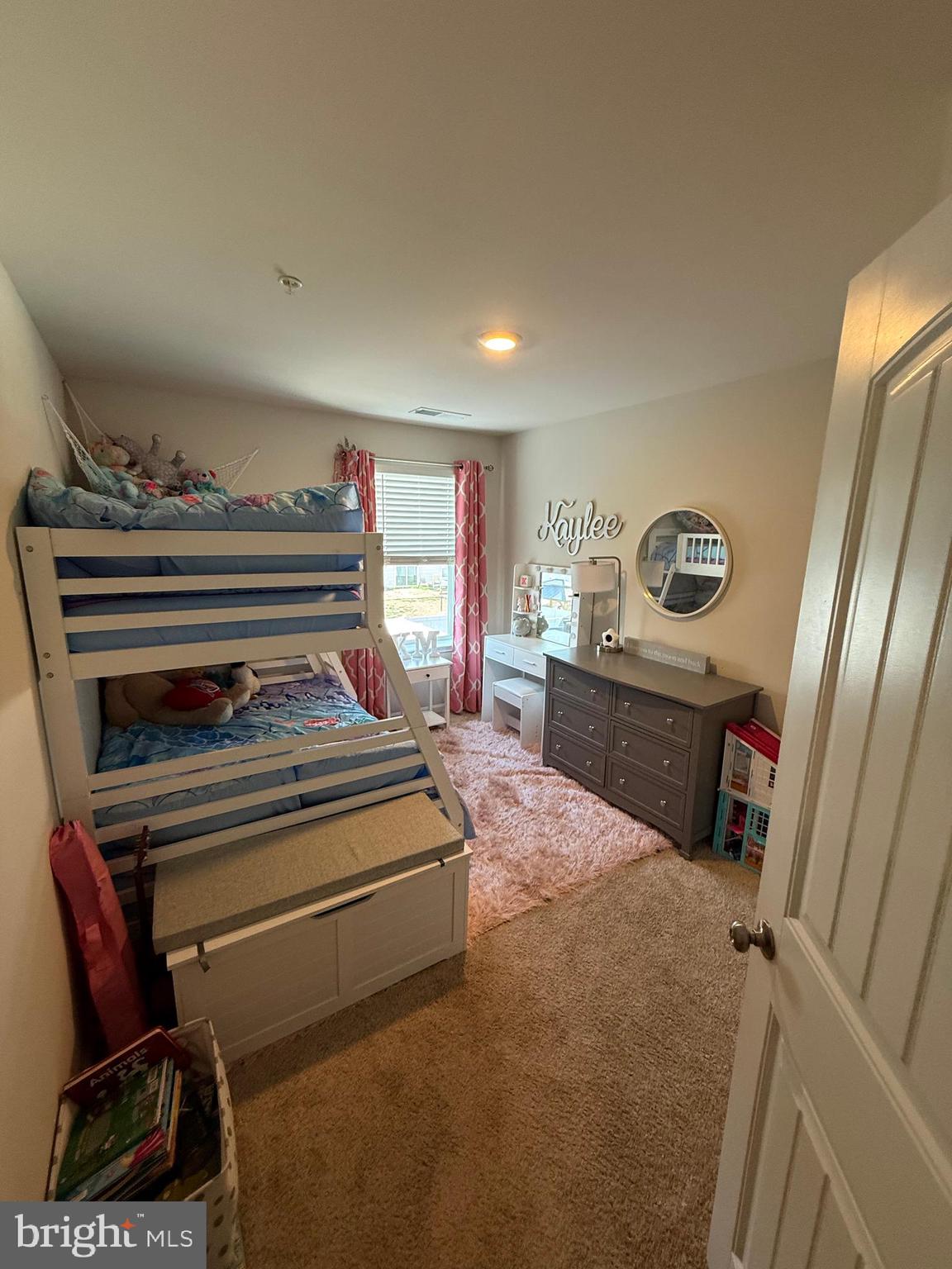 HUNTINGFIELDS - Residential