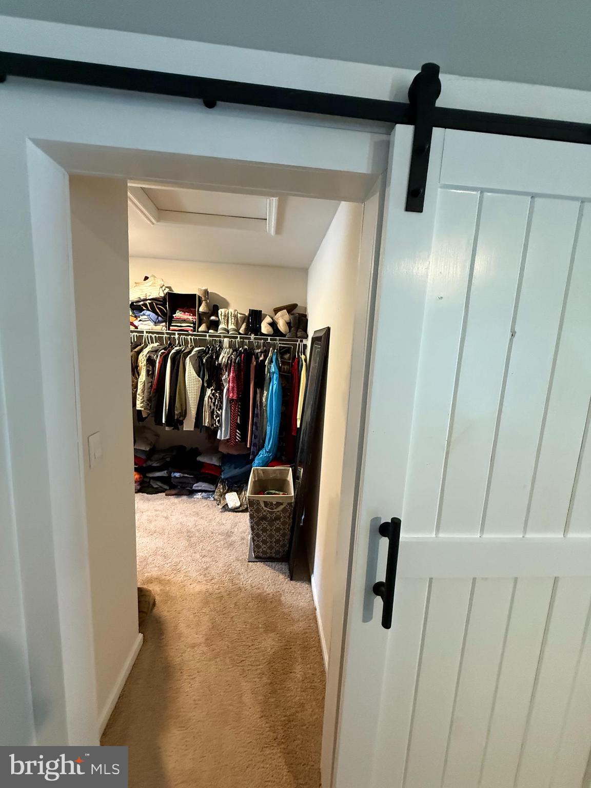 HUNTINGFIELDS - Residential