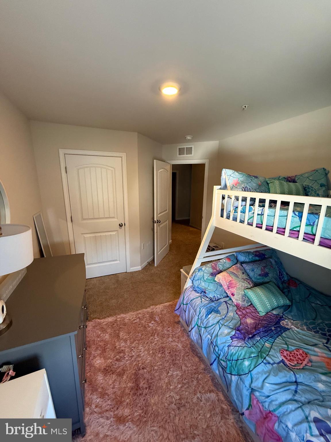 HUNTINGFIELDS - Residential