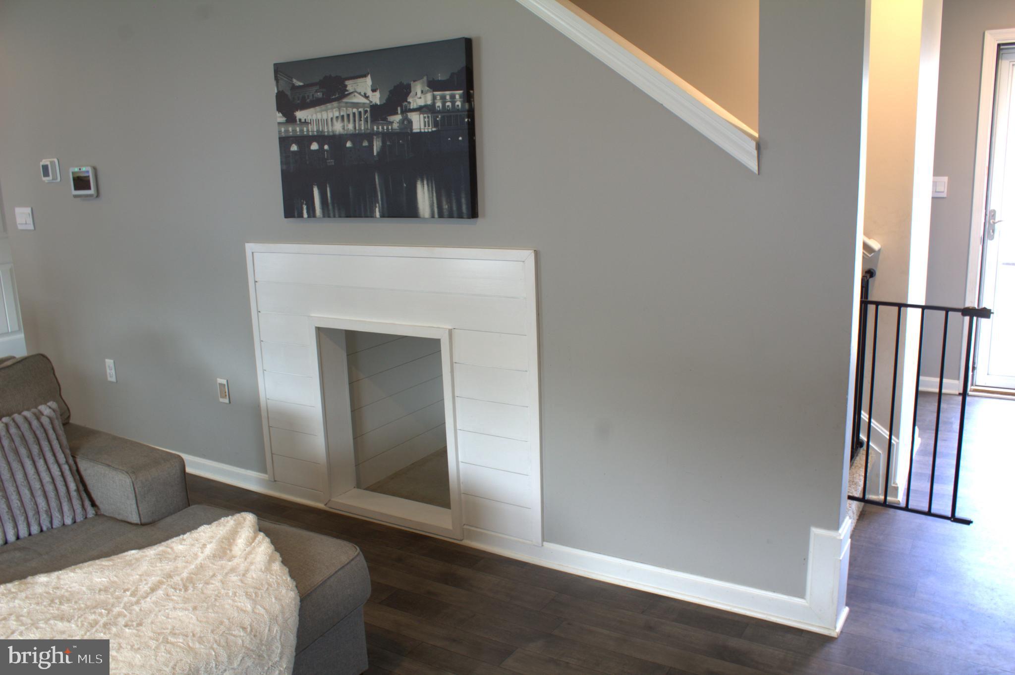 HUNTINGFIELDS - Residential