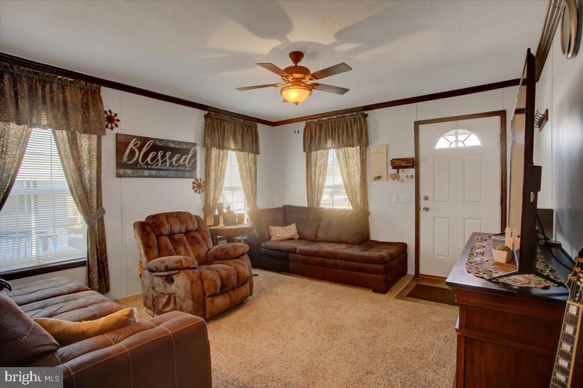 COLONIAL ESTATES - Residential