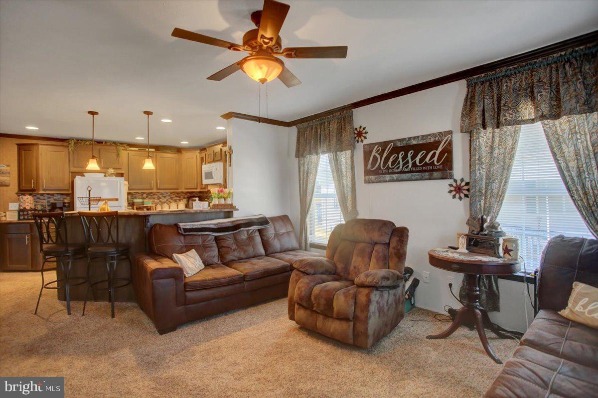 COLONIAL ESTATES - Residential