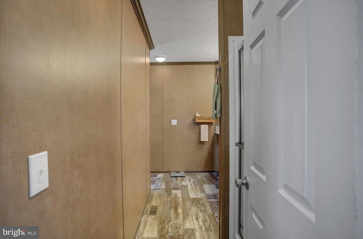 COLONIAL ESTATES - Residential