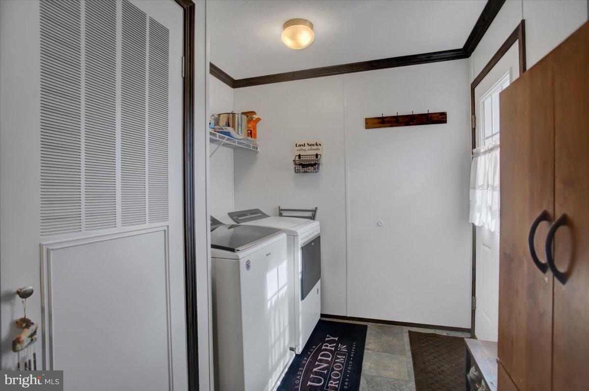 COLONIAL ESTATES - Residential