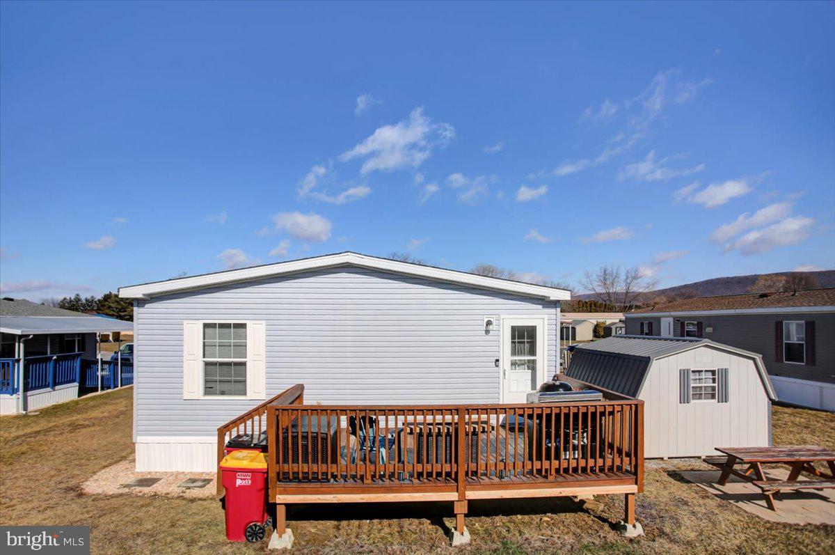 COLONIAL ESTATES - Residential