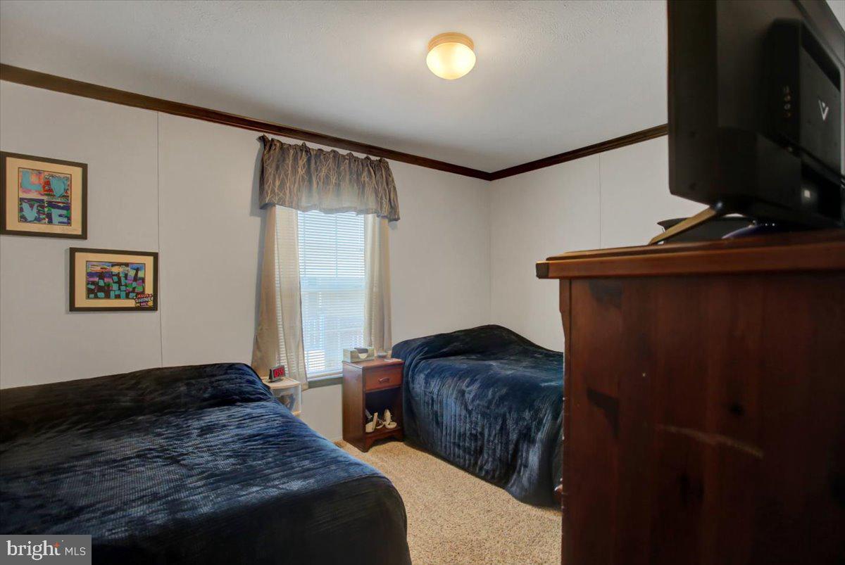 COLONIAL ESTATES - Residential