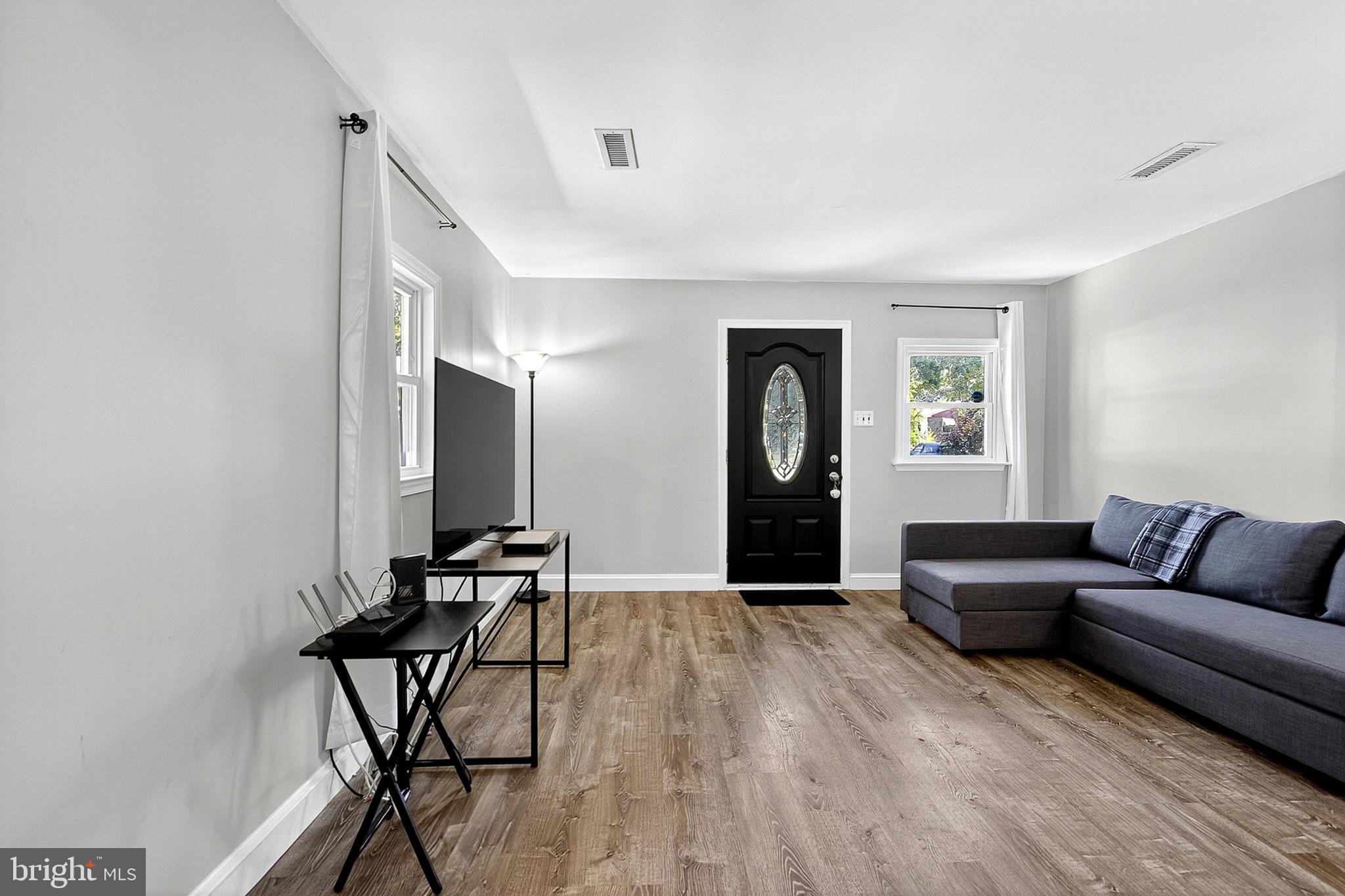 363 HUTCHINSON TERRACE