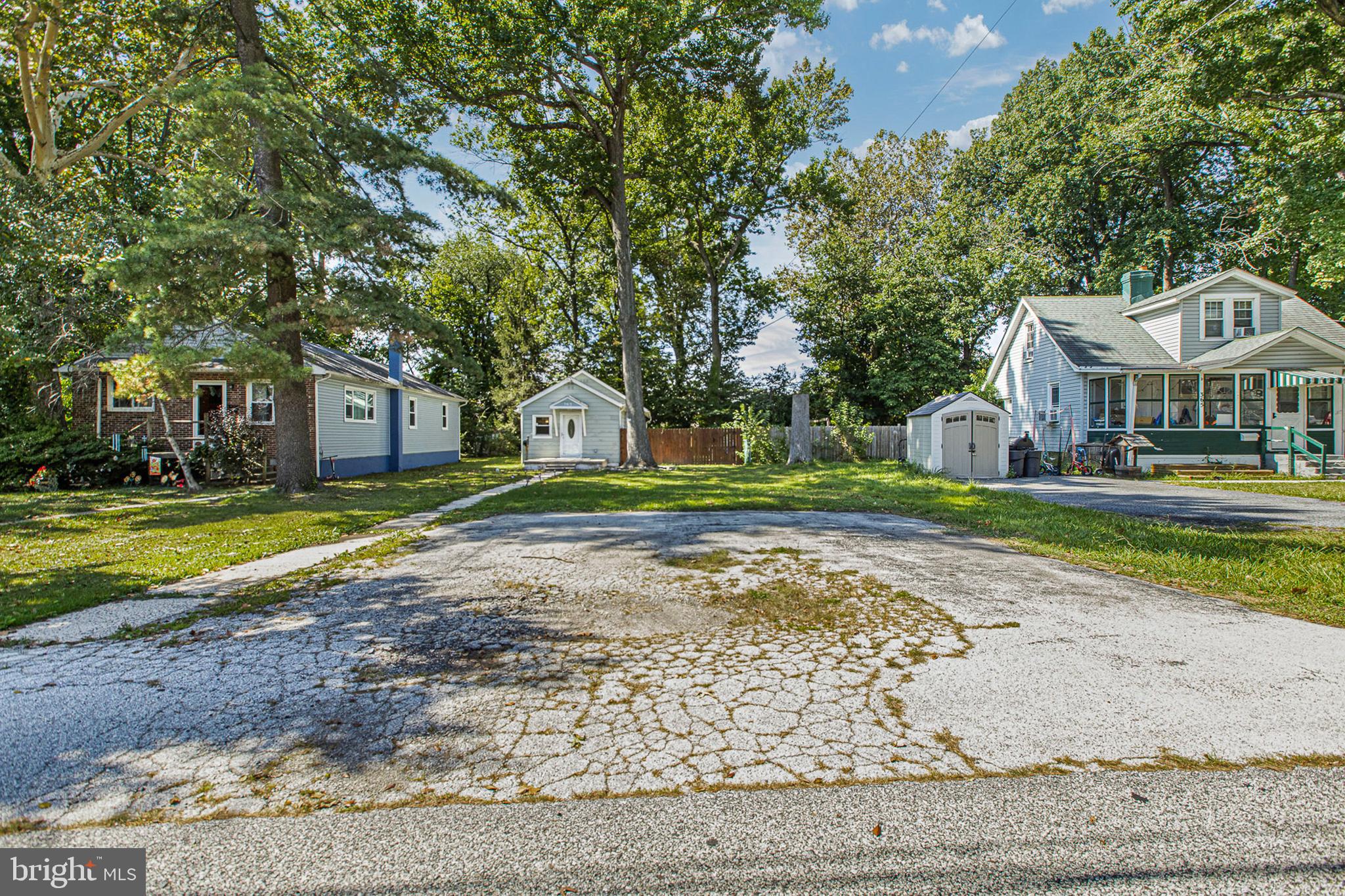 363 HUTCHINSON TERRACE