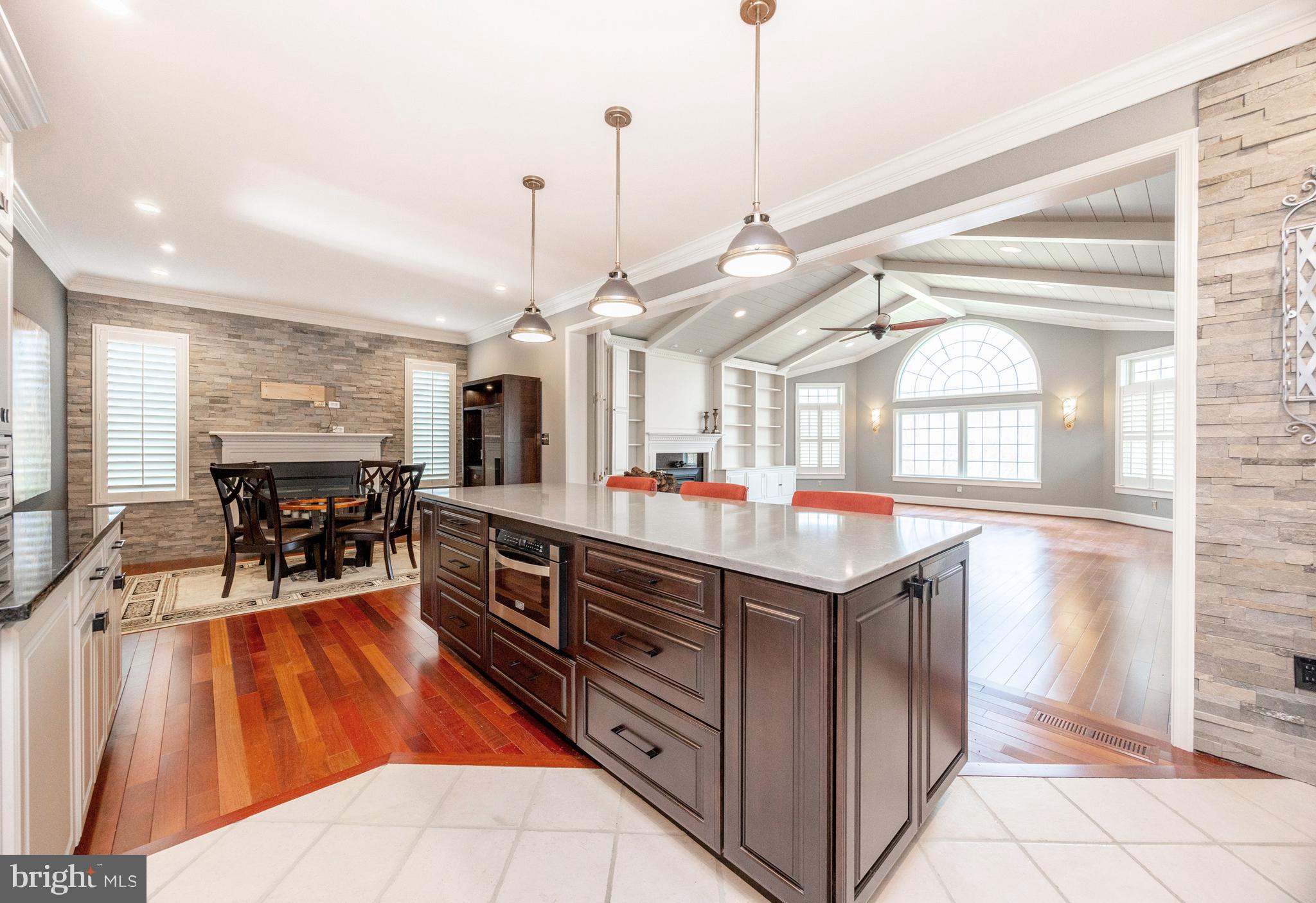 HUNTERS GLEN - Residential