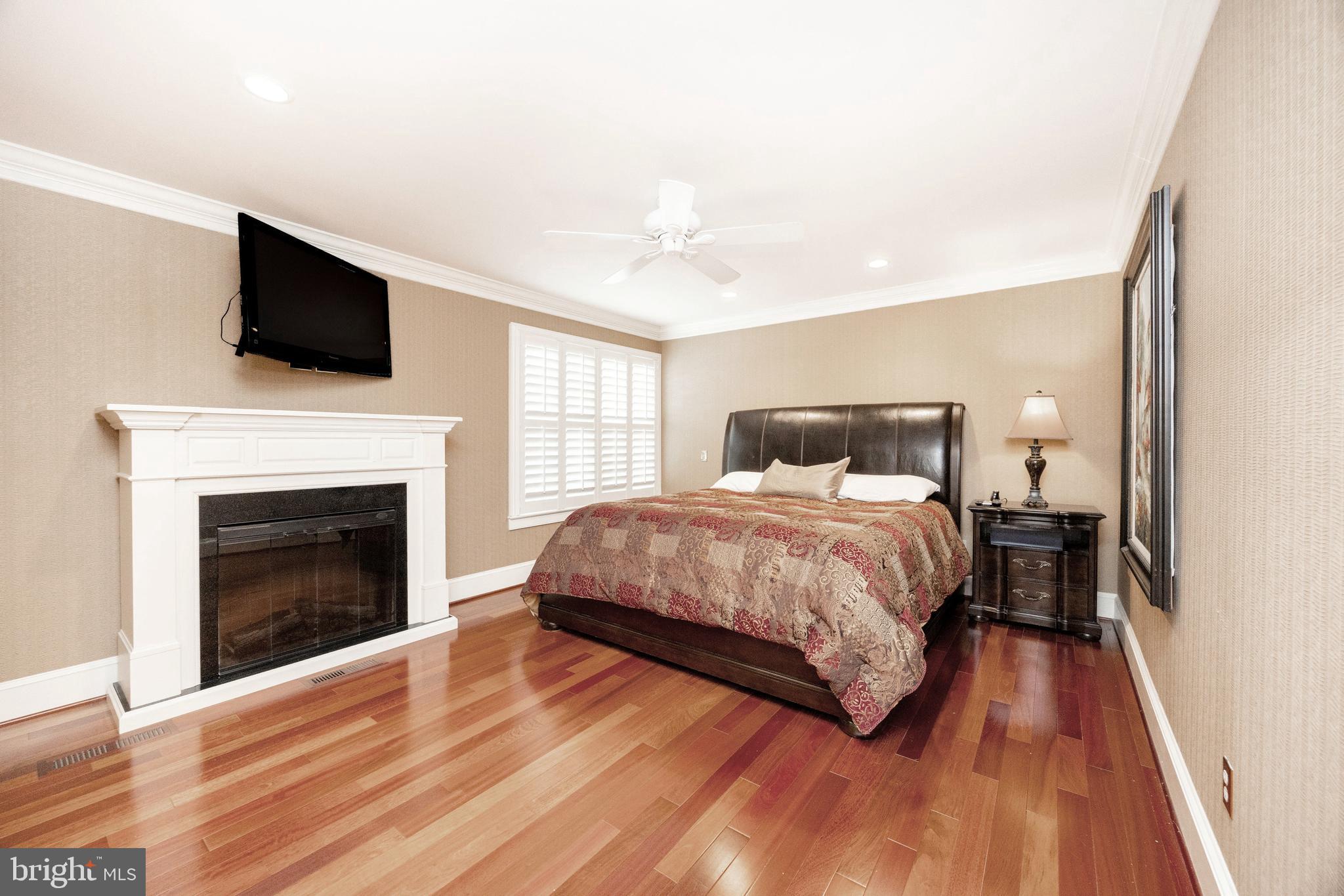 HUNTERS GLEN - Residential