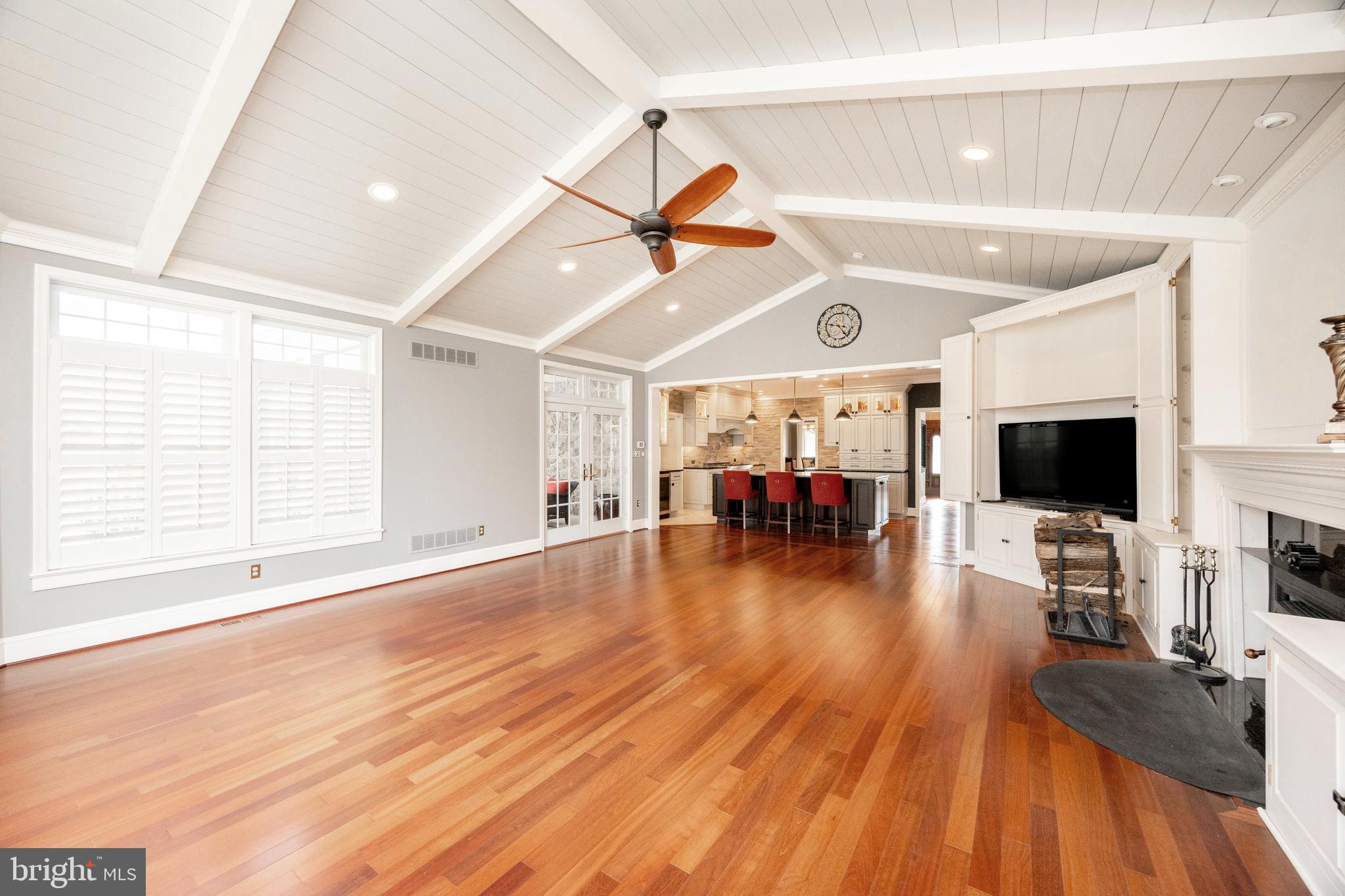 HUNTERS GLEN - Residential