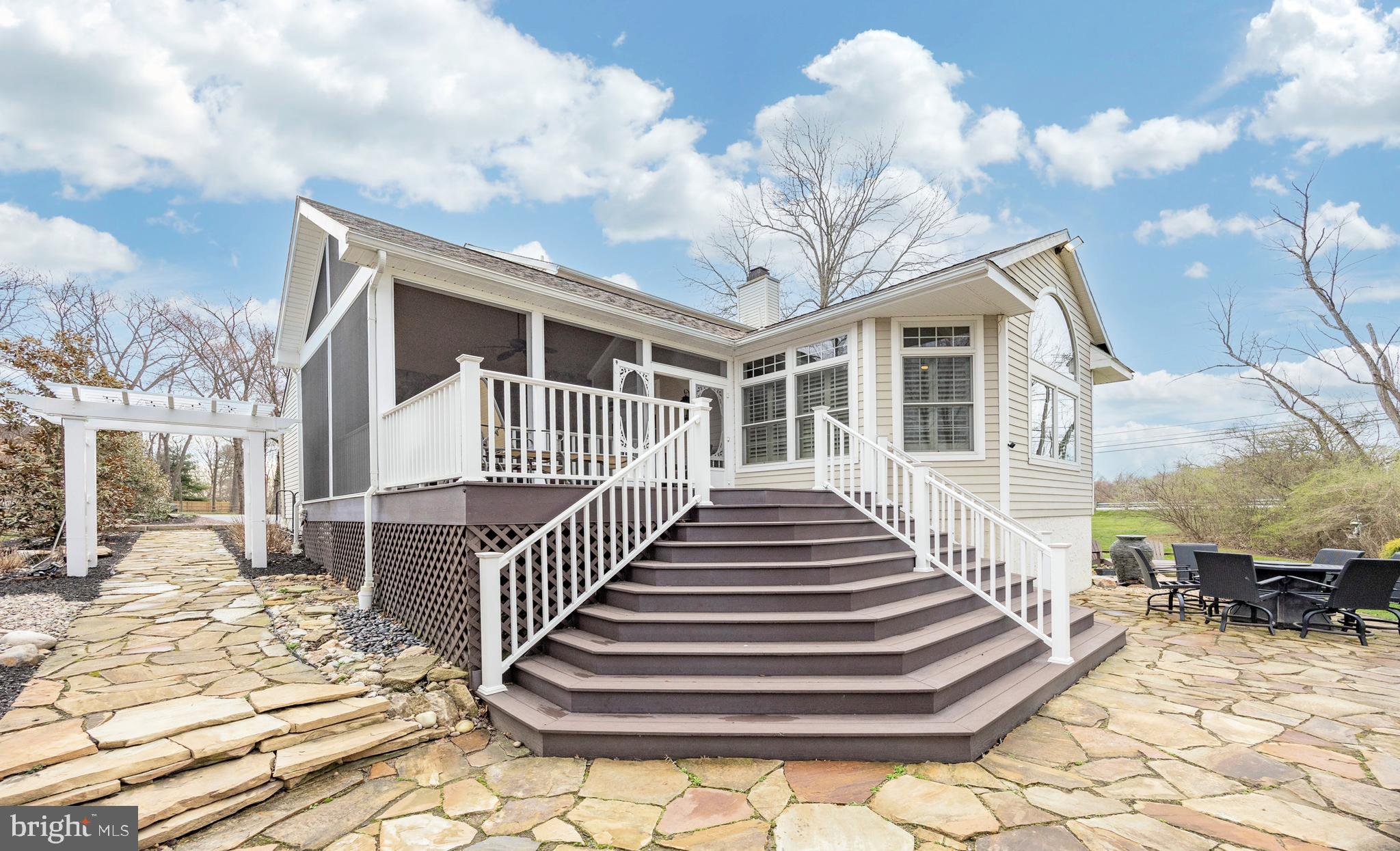 HUNTERS GLEN - Residential