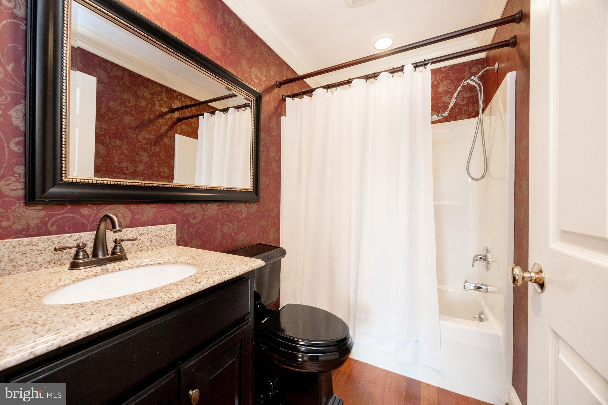 HUNTERS GLEN - Residential