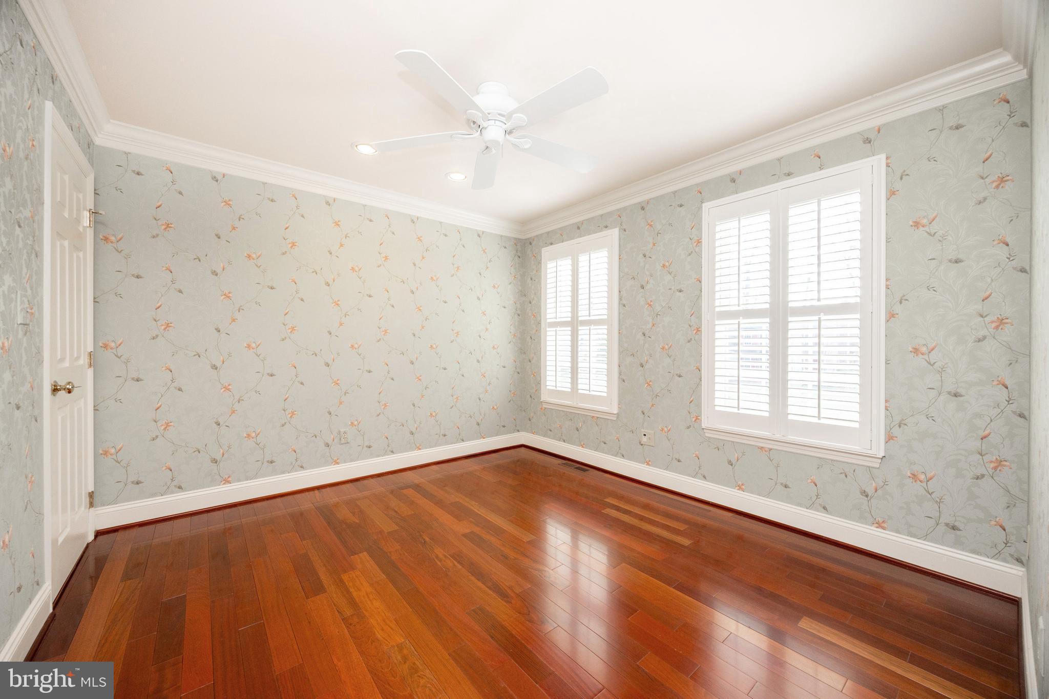 HUNTERS GLEN - Residential