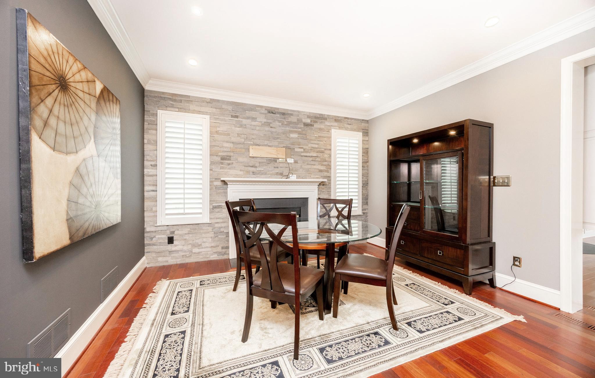 HUNTERS GLEN - Residential