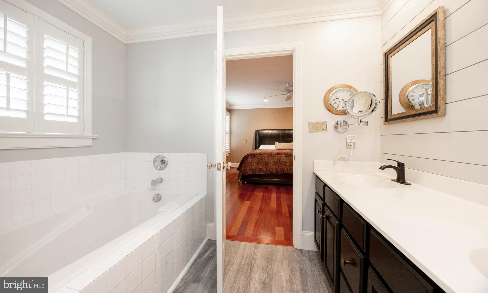 HUNTERS GLEN - Residential