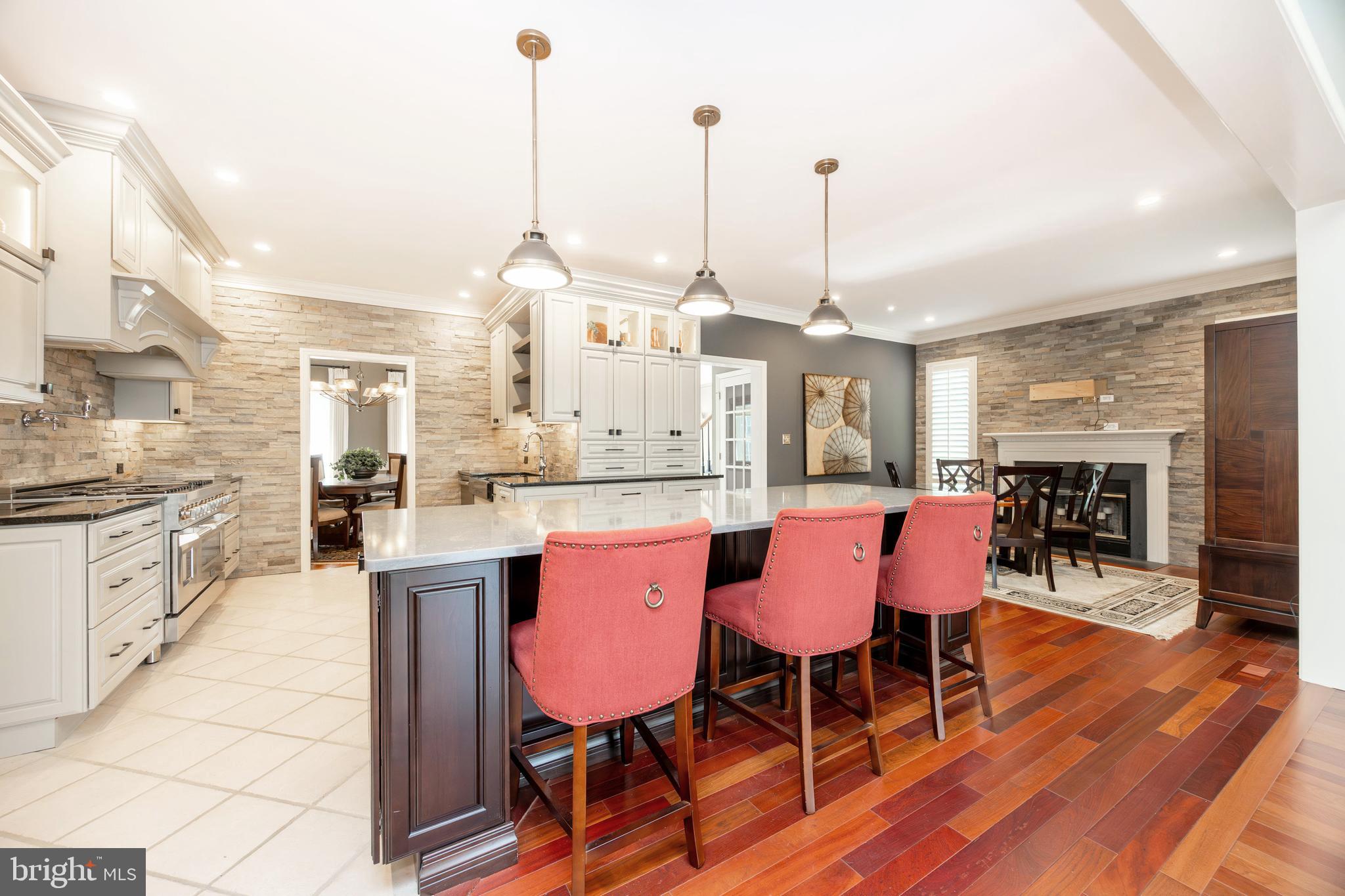 HUNTERS GLEN - Residential