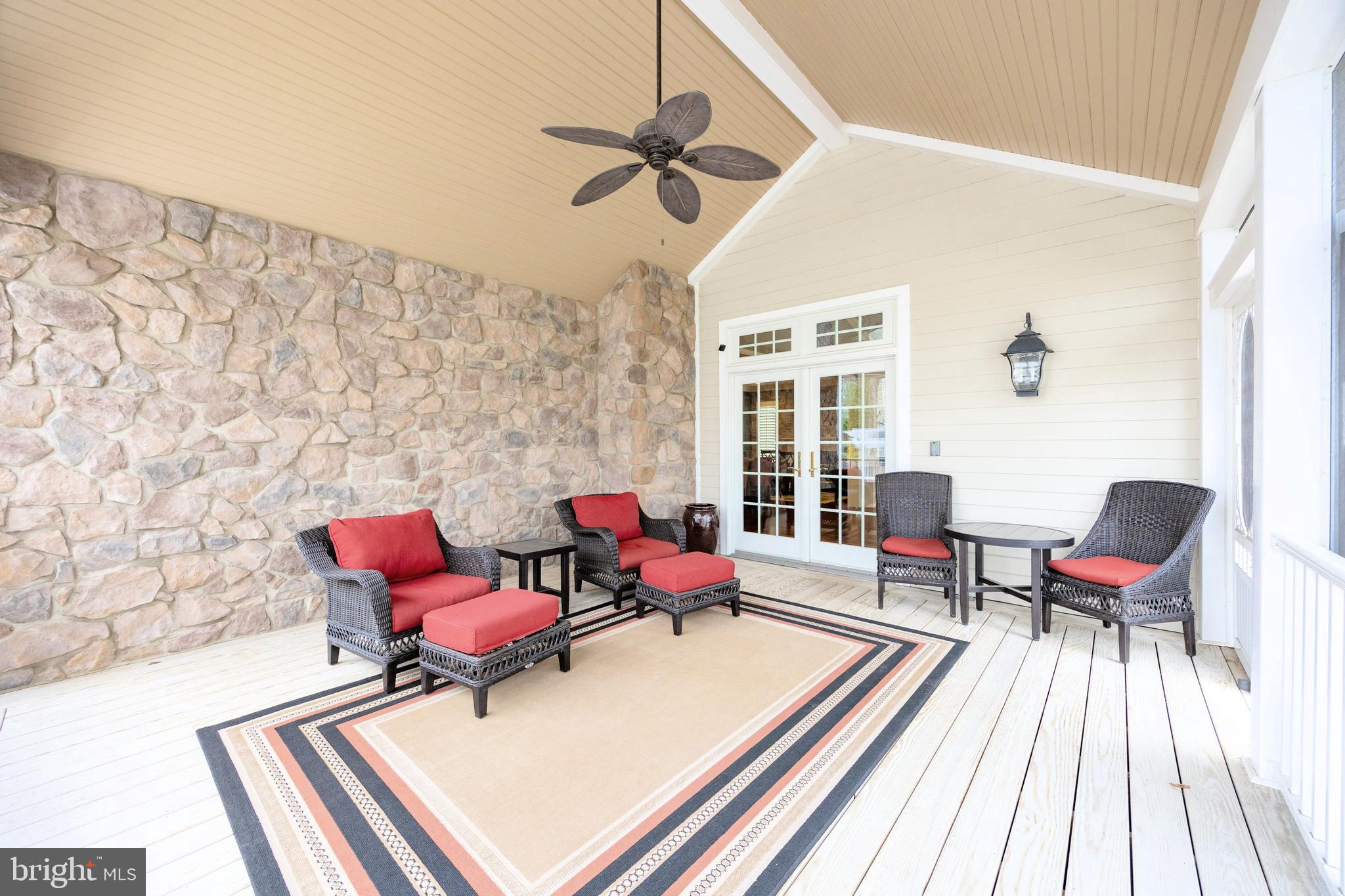 HUNTERS GLEN - Residential