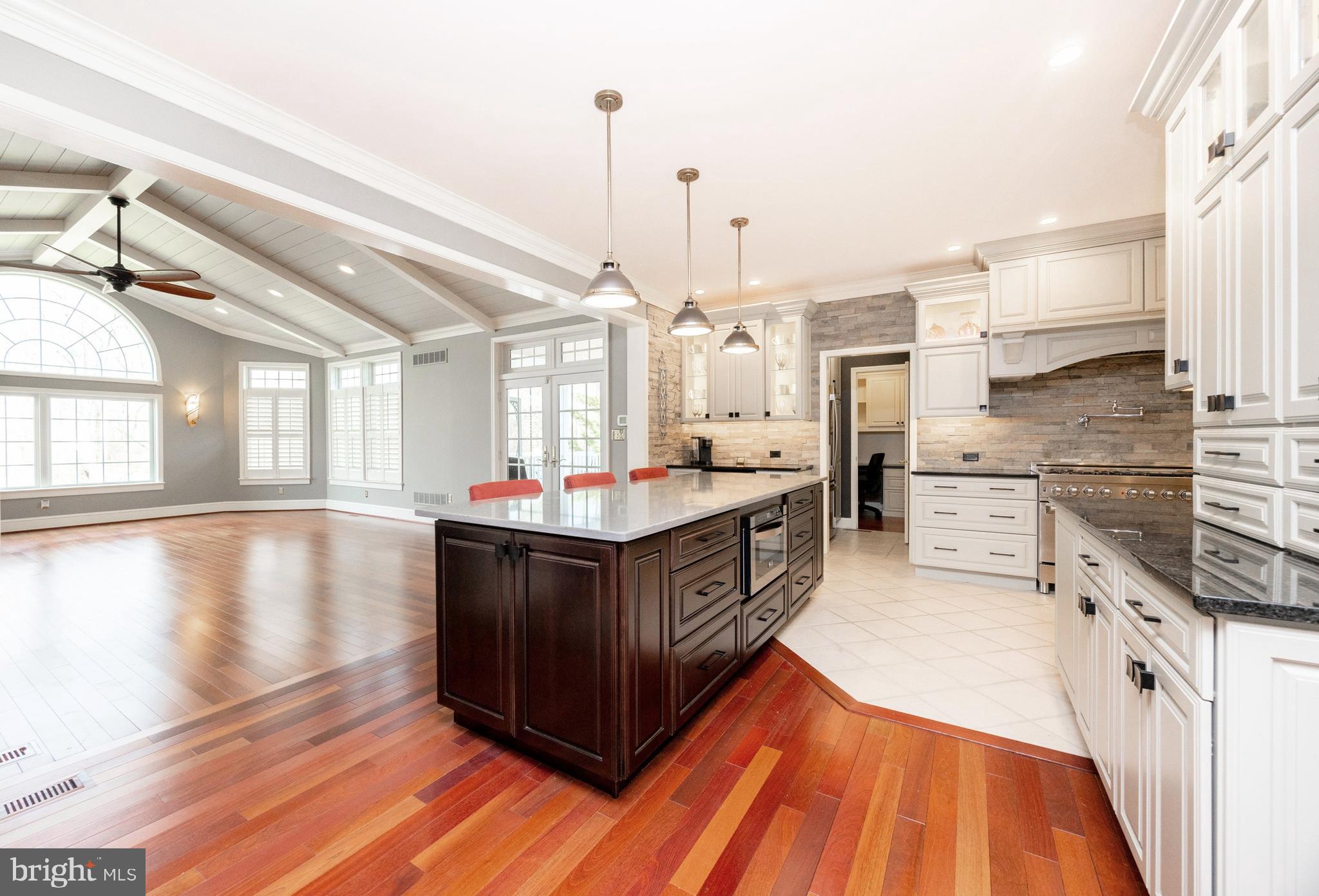 HUNTERS GLEN - Residential