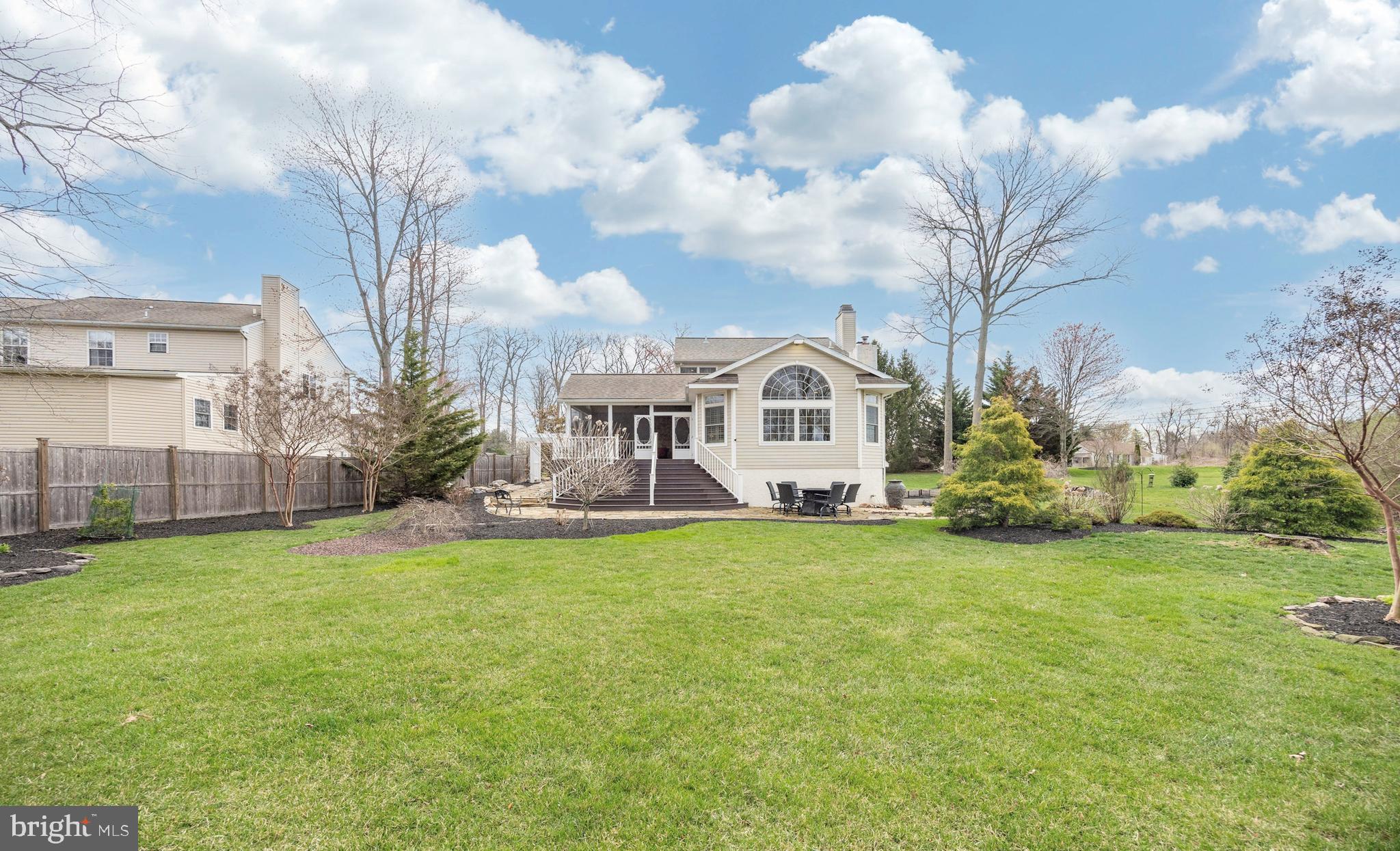 HUNTERS GLEN - Residential