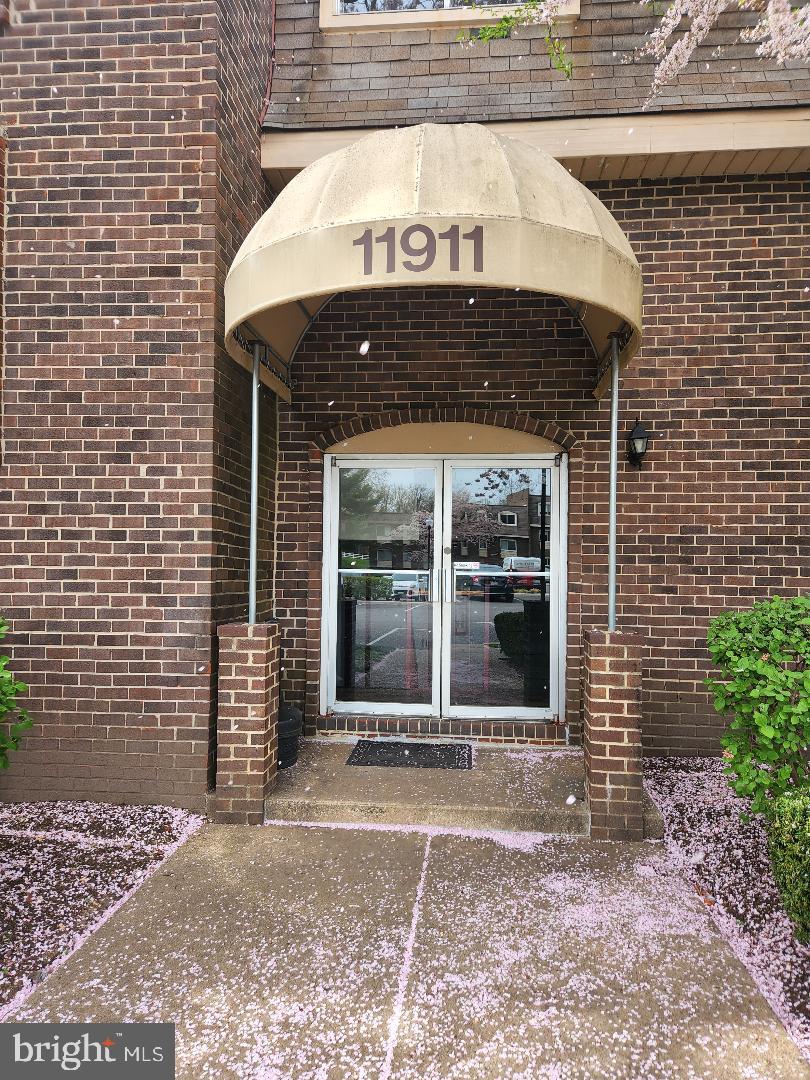 GARDEN OWINGS MILLS - Residential