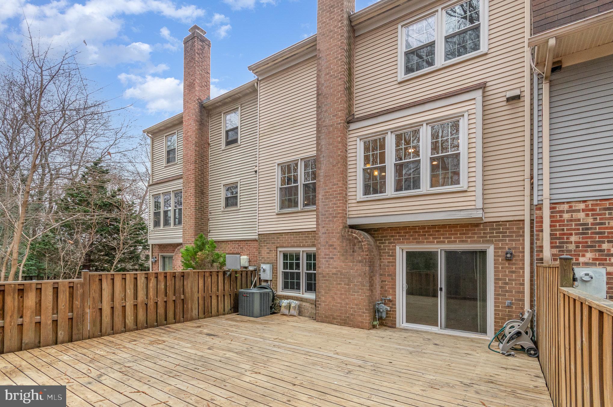 LAFAYETTE VILLAGE - Residential Lease