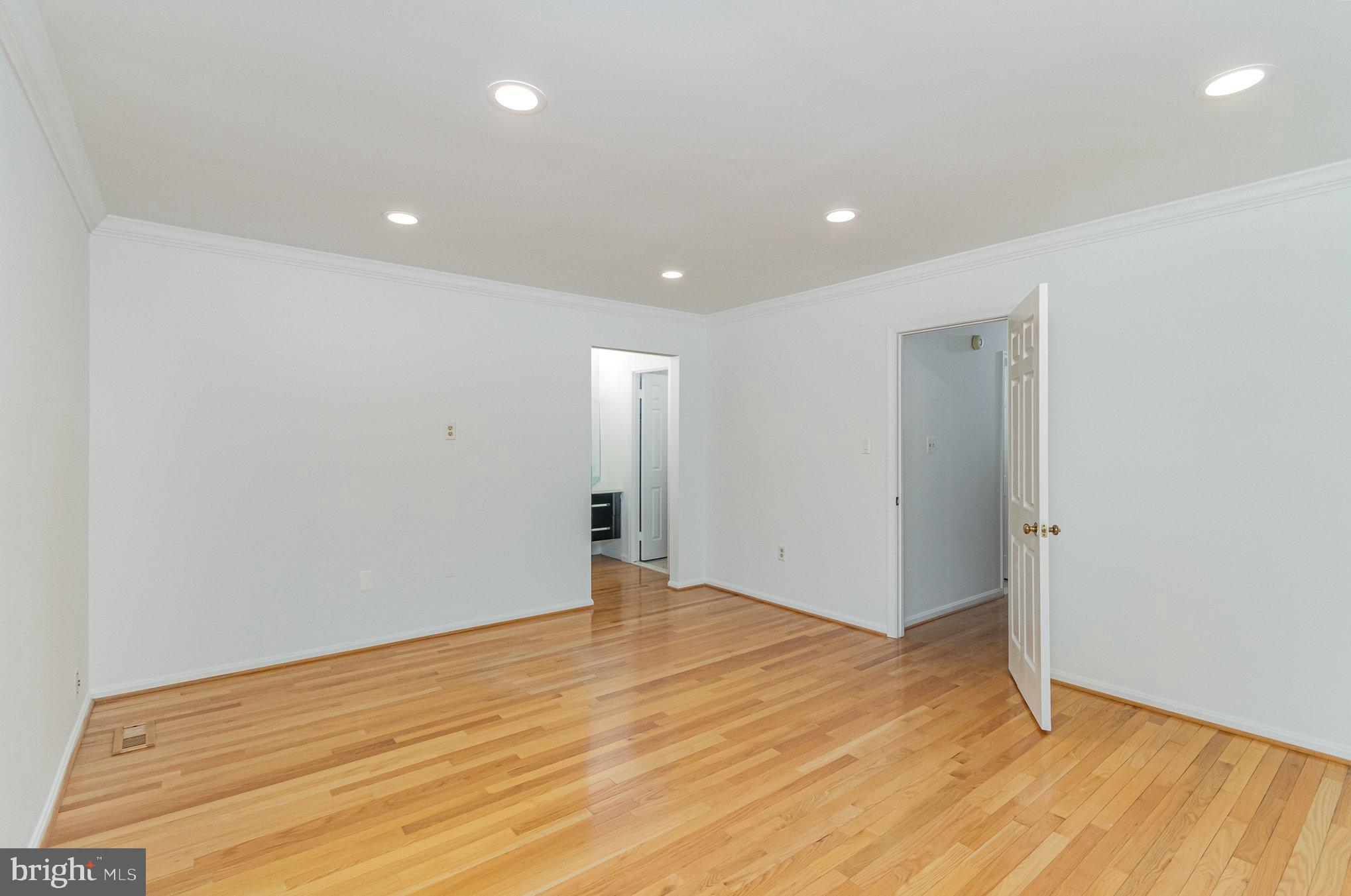 LAFAYETTE VILLAGE - Residential Lease