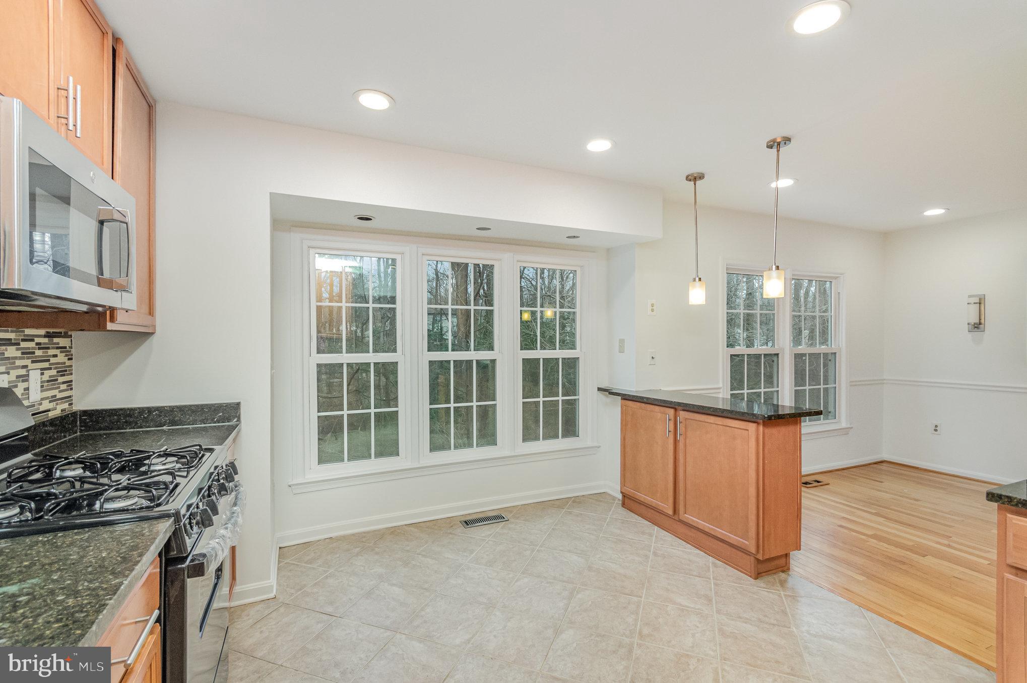 LAFAYETTE VILLAGE - Residential Lease